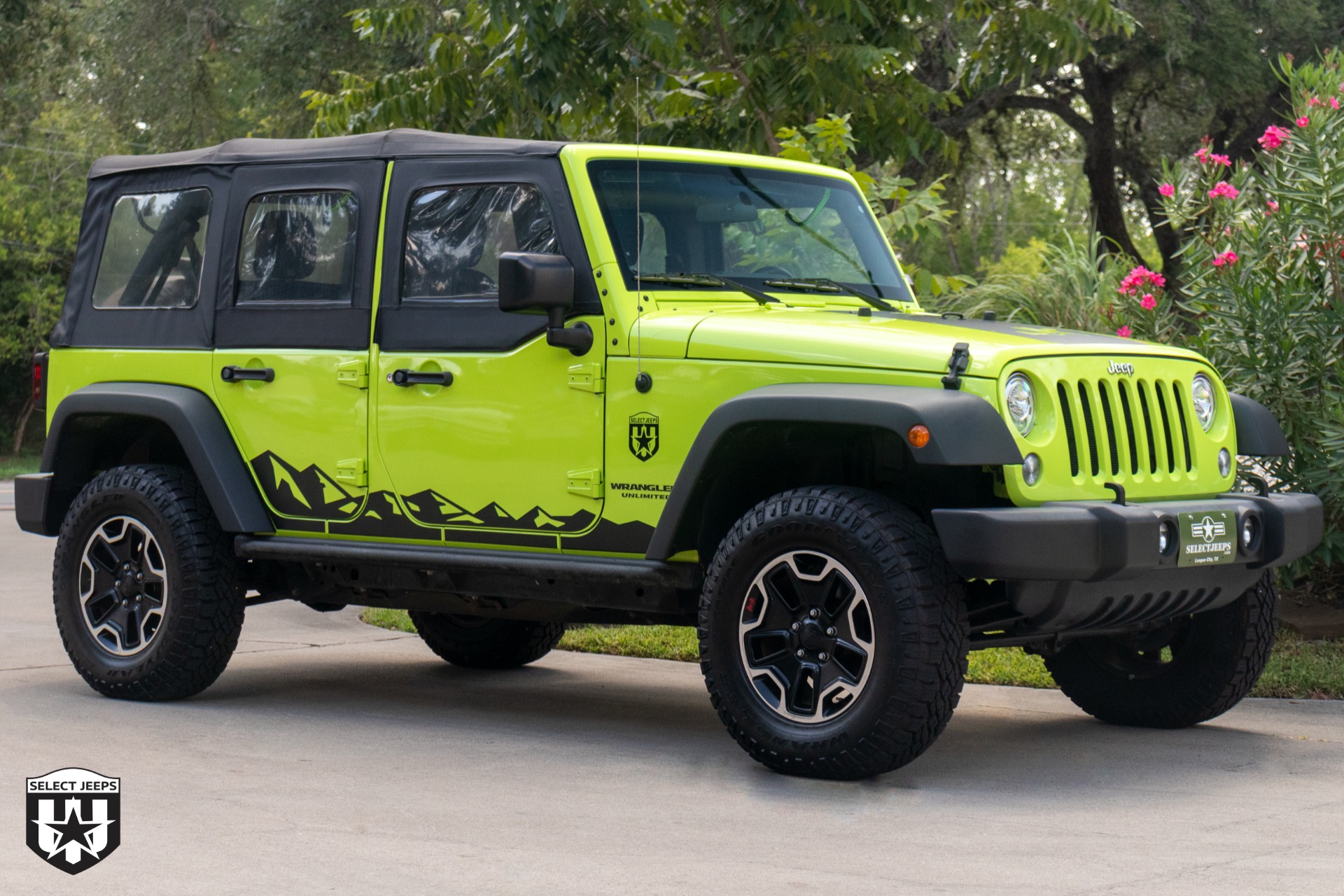 Used-2017-Jeep-Wrangler-Unlimited-Mount-Rainier-Edition