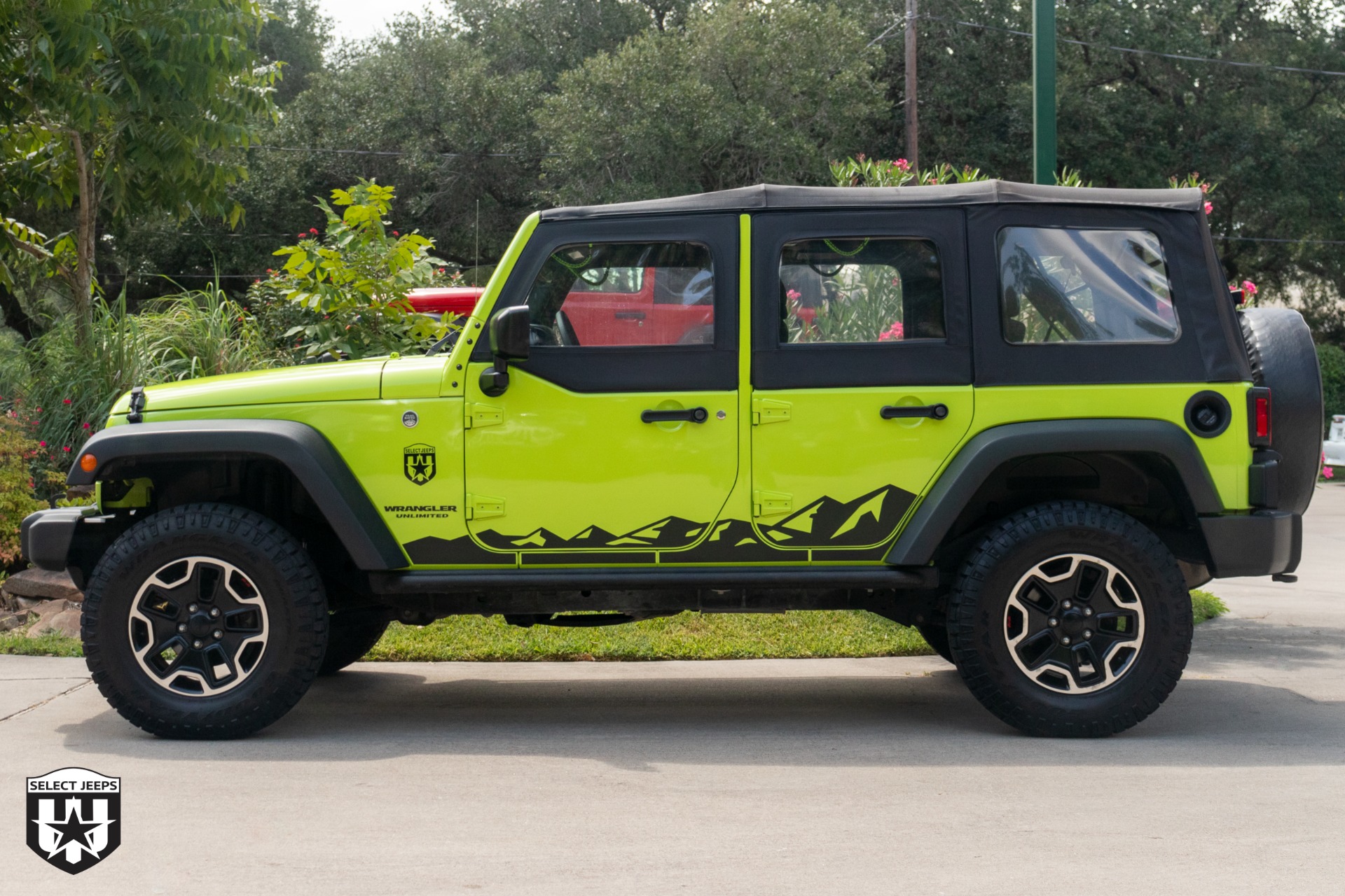 Used-2017-Jeep-Wrangler-Unlimited-Mount-Rainier-Edition