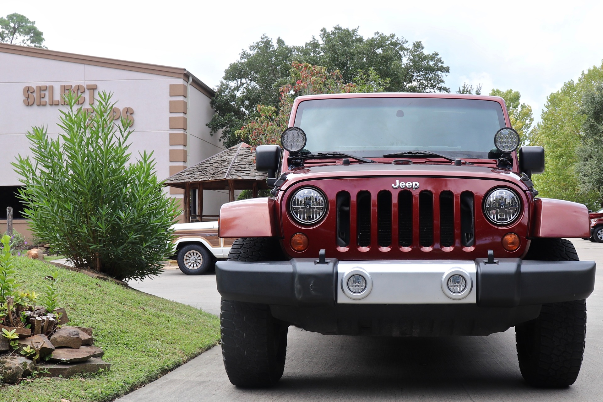 Used-2010-Jeep-Wrangler-Unlimited-Sahara