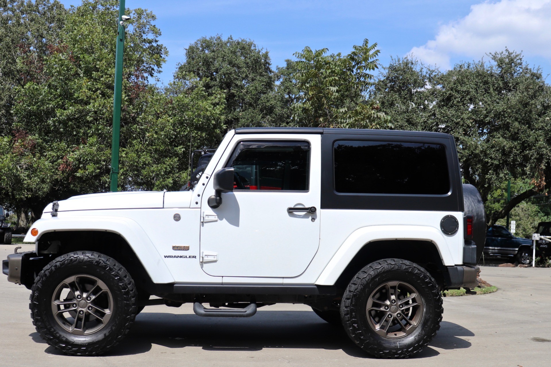 Used-2016-Jeep-Wrangler-Sahara-75th-Anniversary