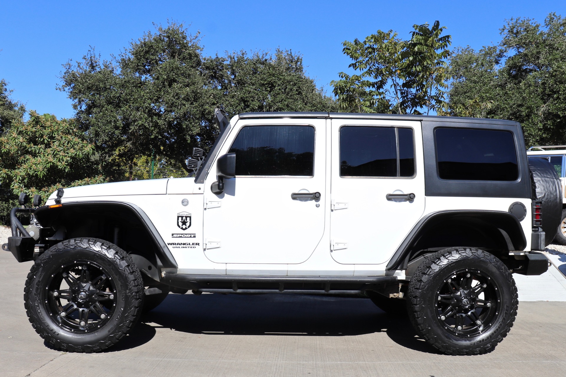 Used-2011-Jeep-Wrangler-Unlimited-Sport