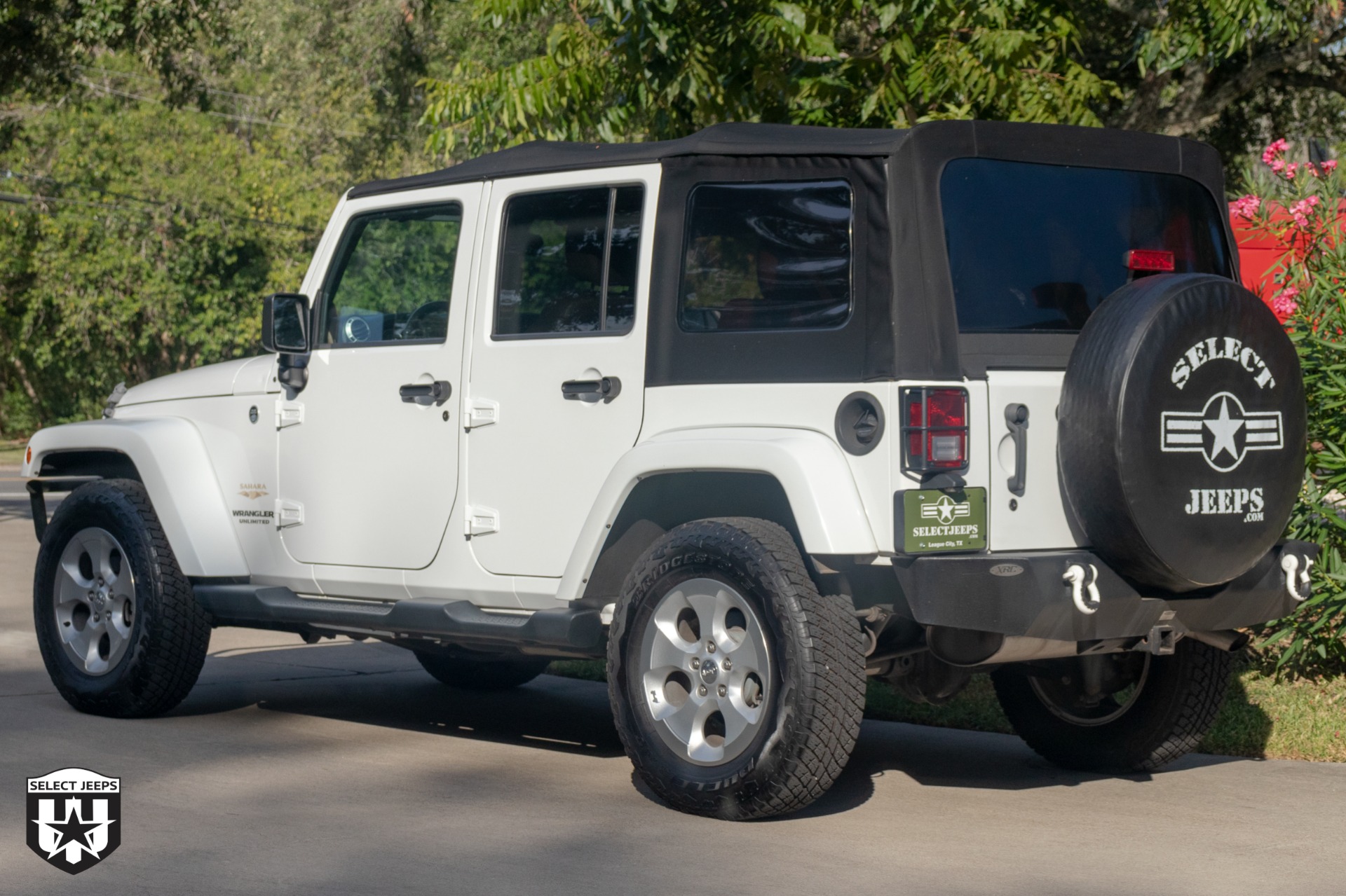 Used-2014-Jeep-Wrangler-Unlimited-Sahara