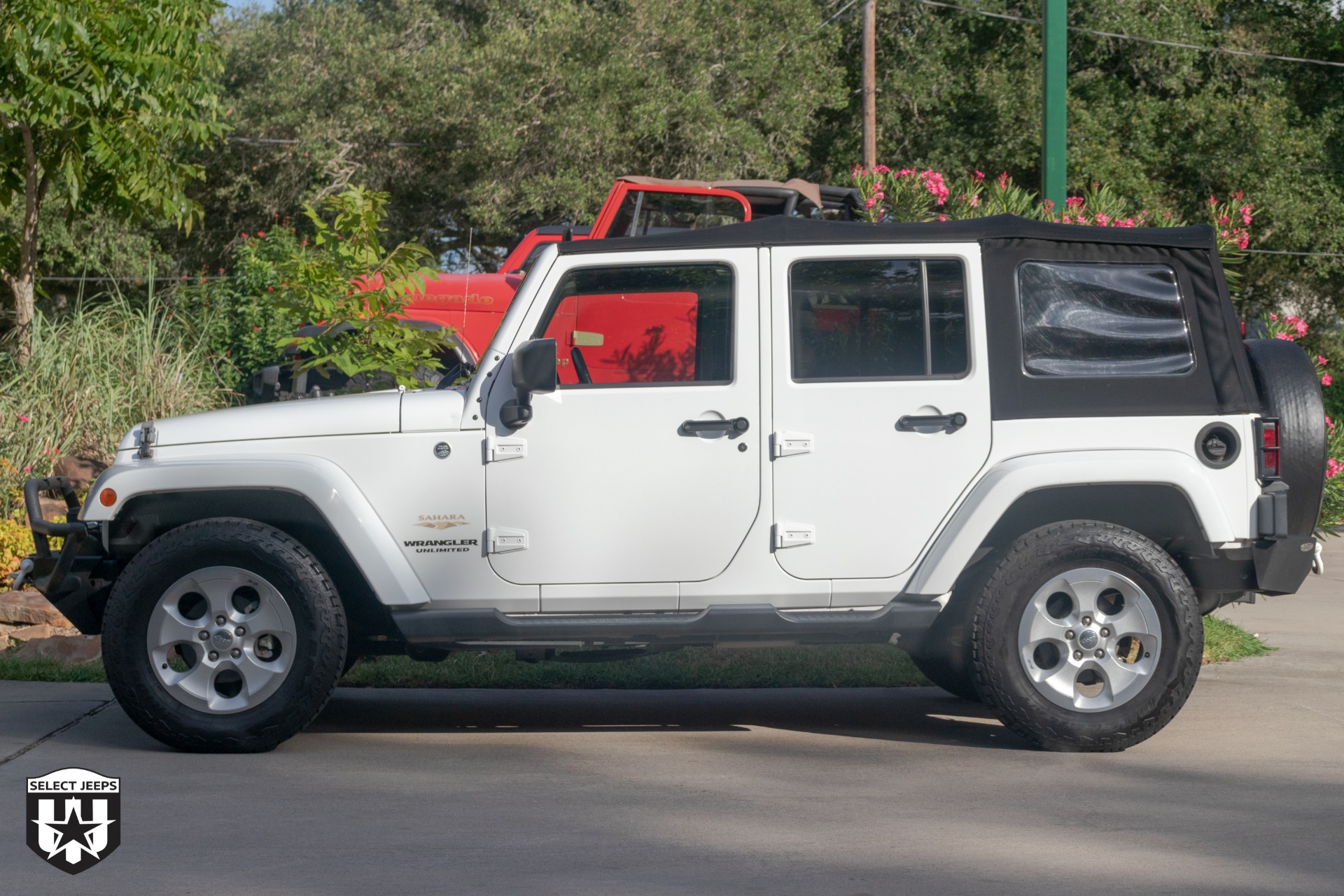 Used-2014-Jeep-Wrangler-Unlimited-Sahara