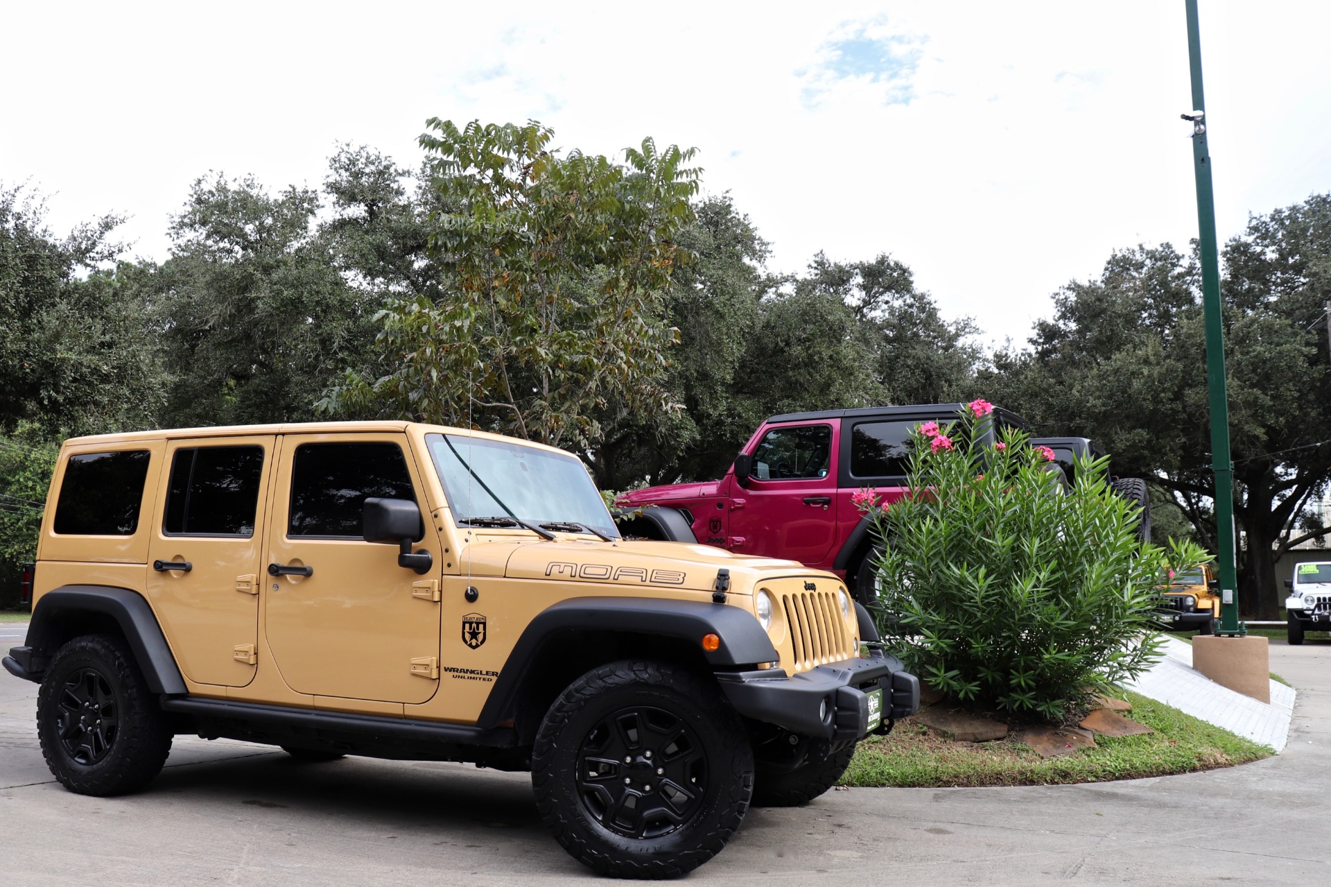 Used-2013-Jeep-Wrangler-Unlimited-Moab