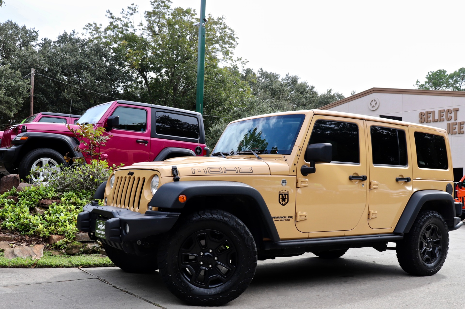 Used-2013-Jeep-Wrangler-Unlimited-Moab