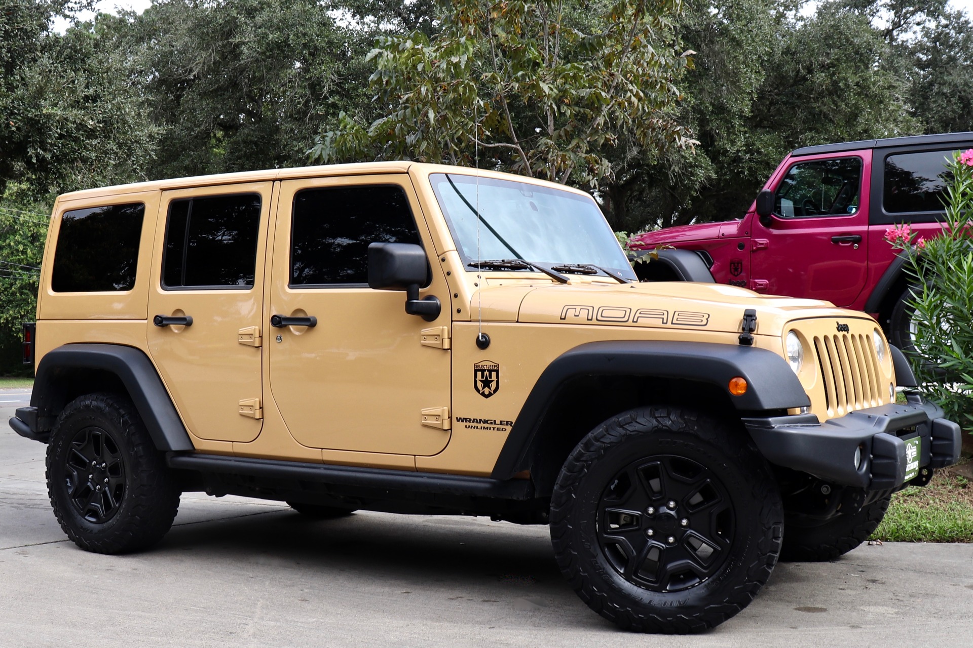 Used-2013-Jeep-Wrangler-Unlimited-Moab