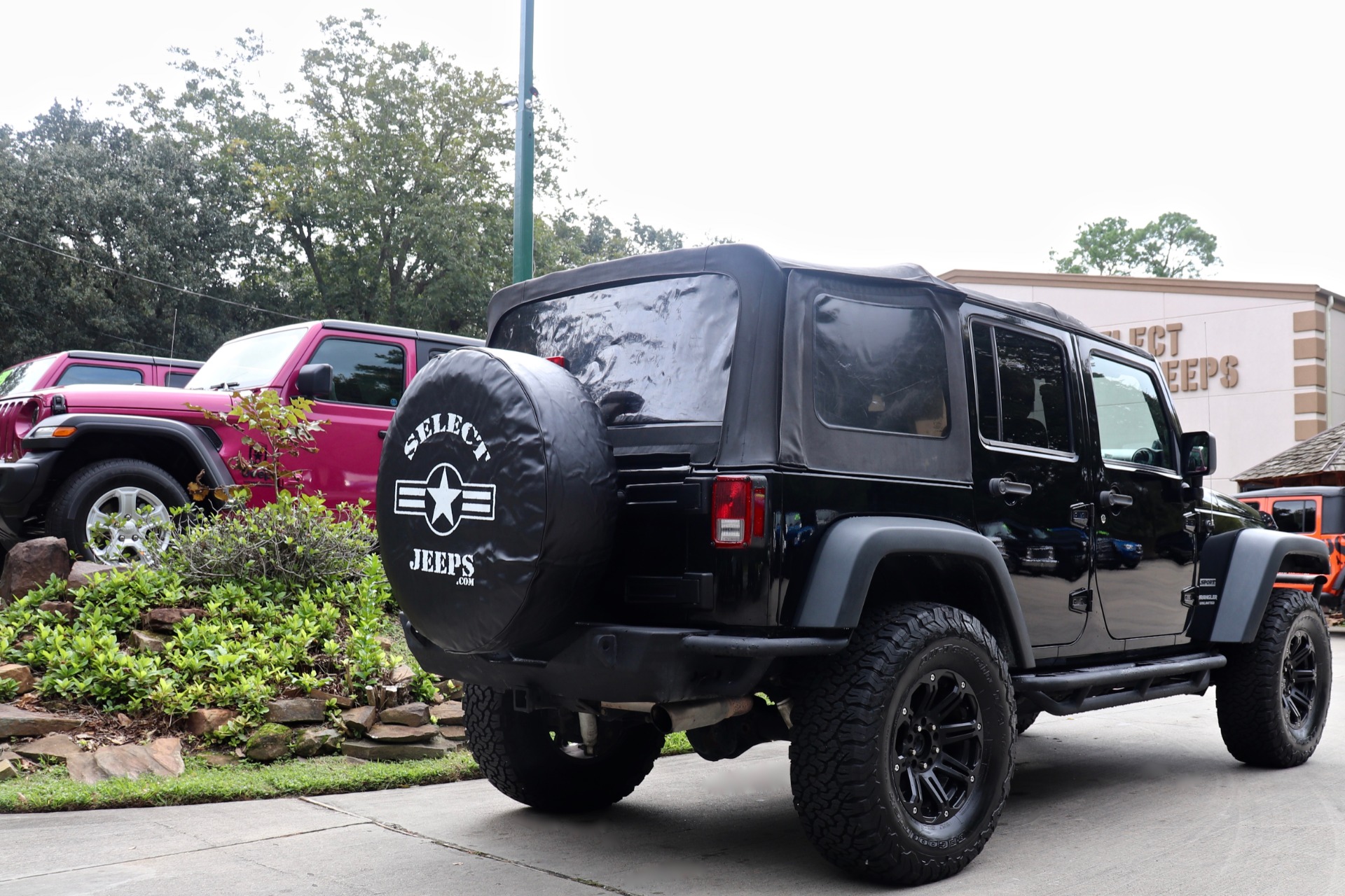 Used-2011-Jeep-Wrangler-Unlimited-Sport