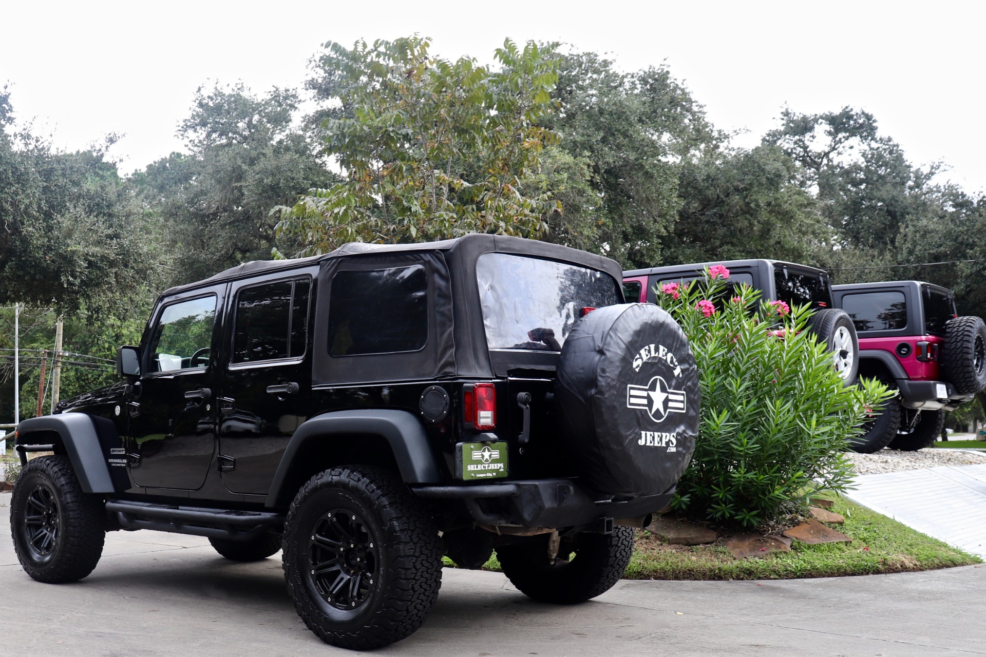 Used-2011-Jeep-Wrangler-Unlimited-Sport