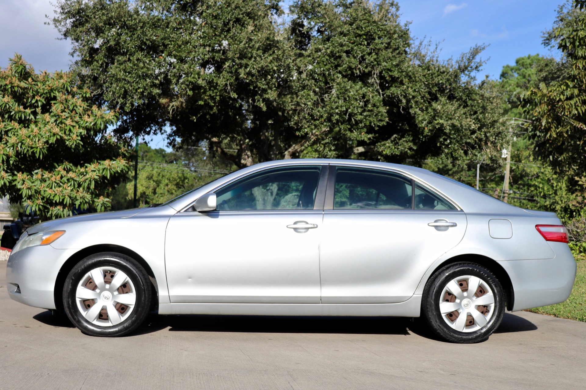 Used-2007-Toyota-Camry-LE