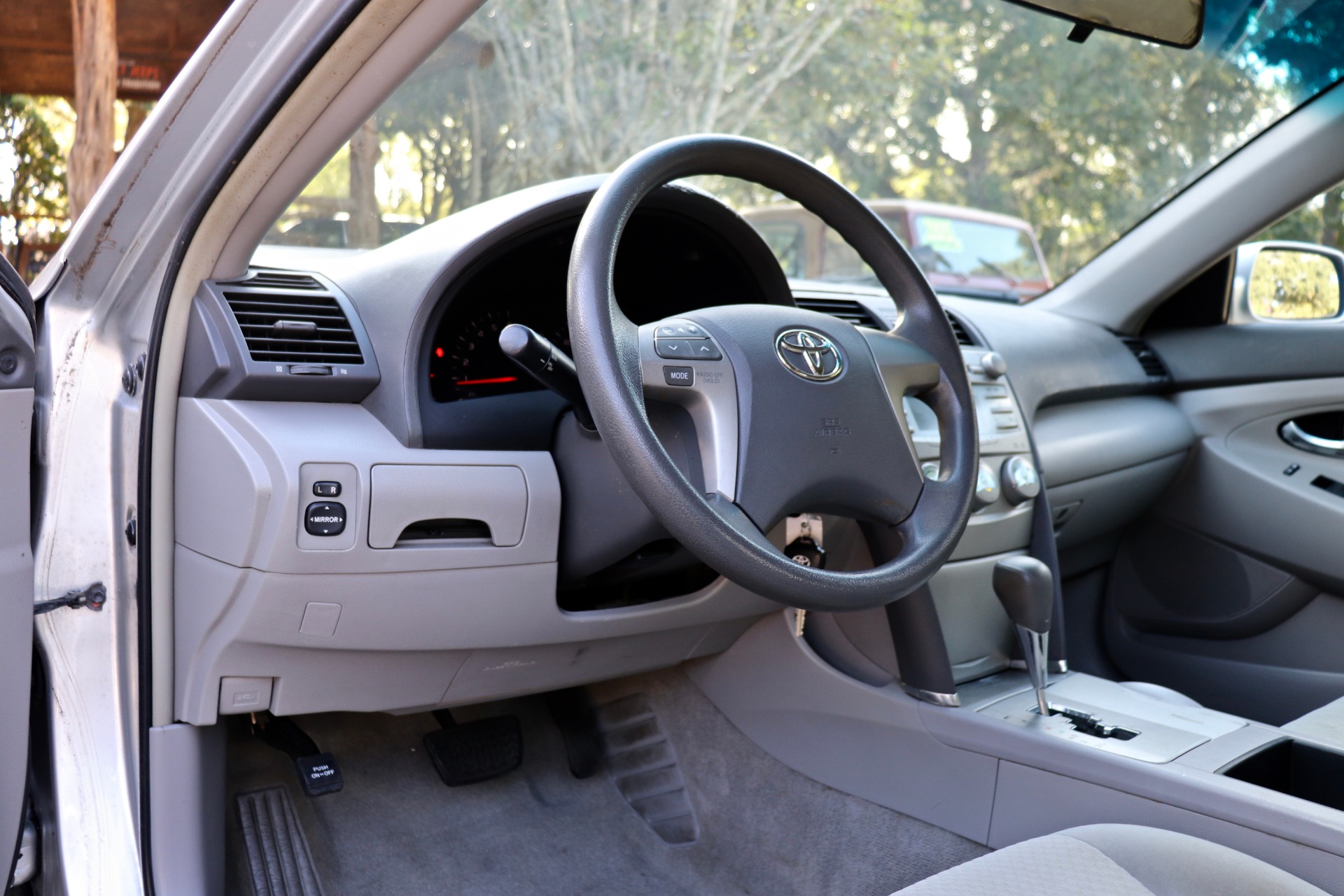 Used-2007-Toyota-Camry-LE