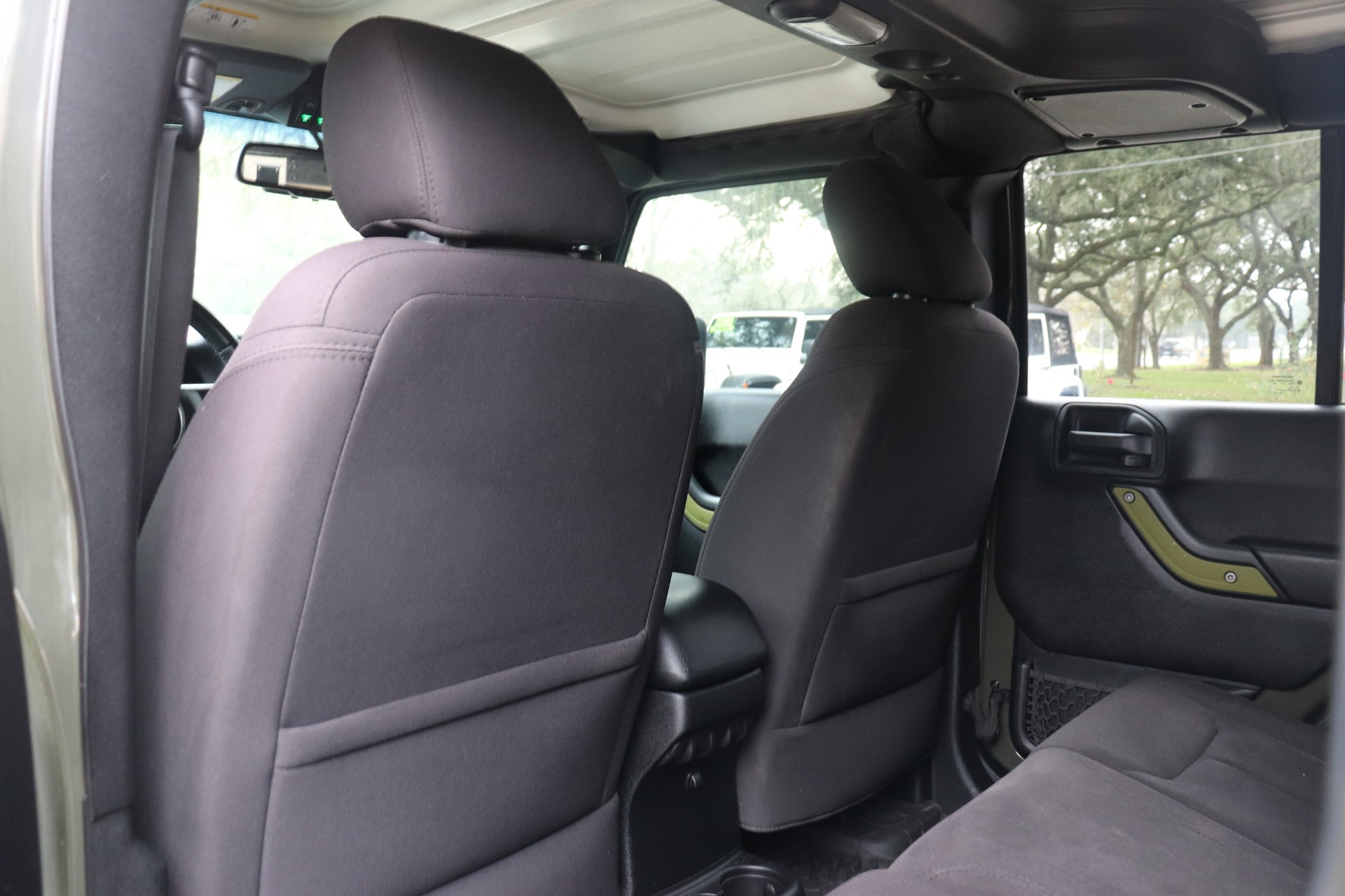 Used-2015-Jeep-Wrangler-Unlimited-Sport