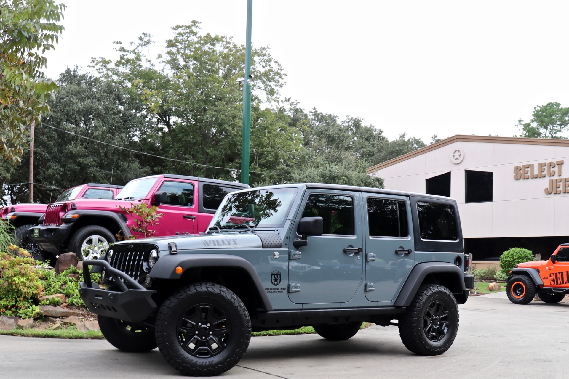 Used-2014-Jeep-Wrangler-Unlimited-Freedom-Edition