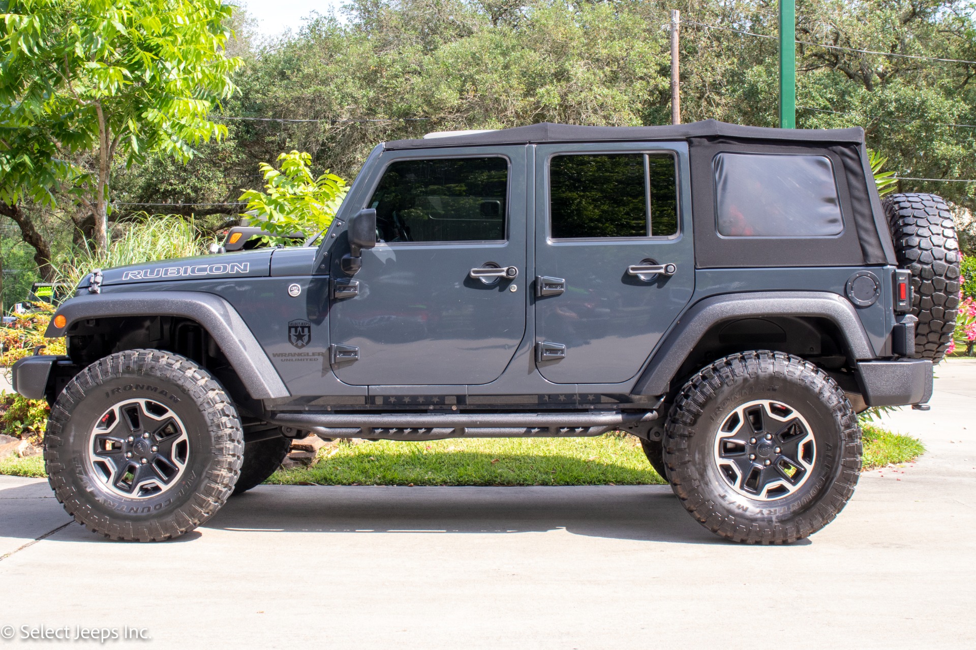 Used-2016-Jeep-Wrangler-Unlimited-Rubicon