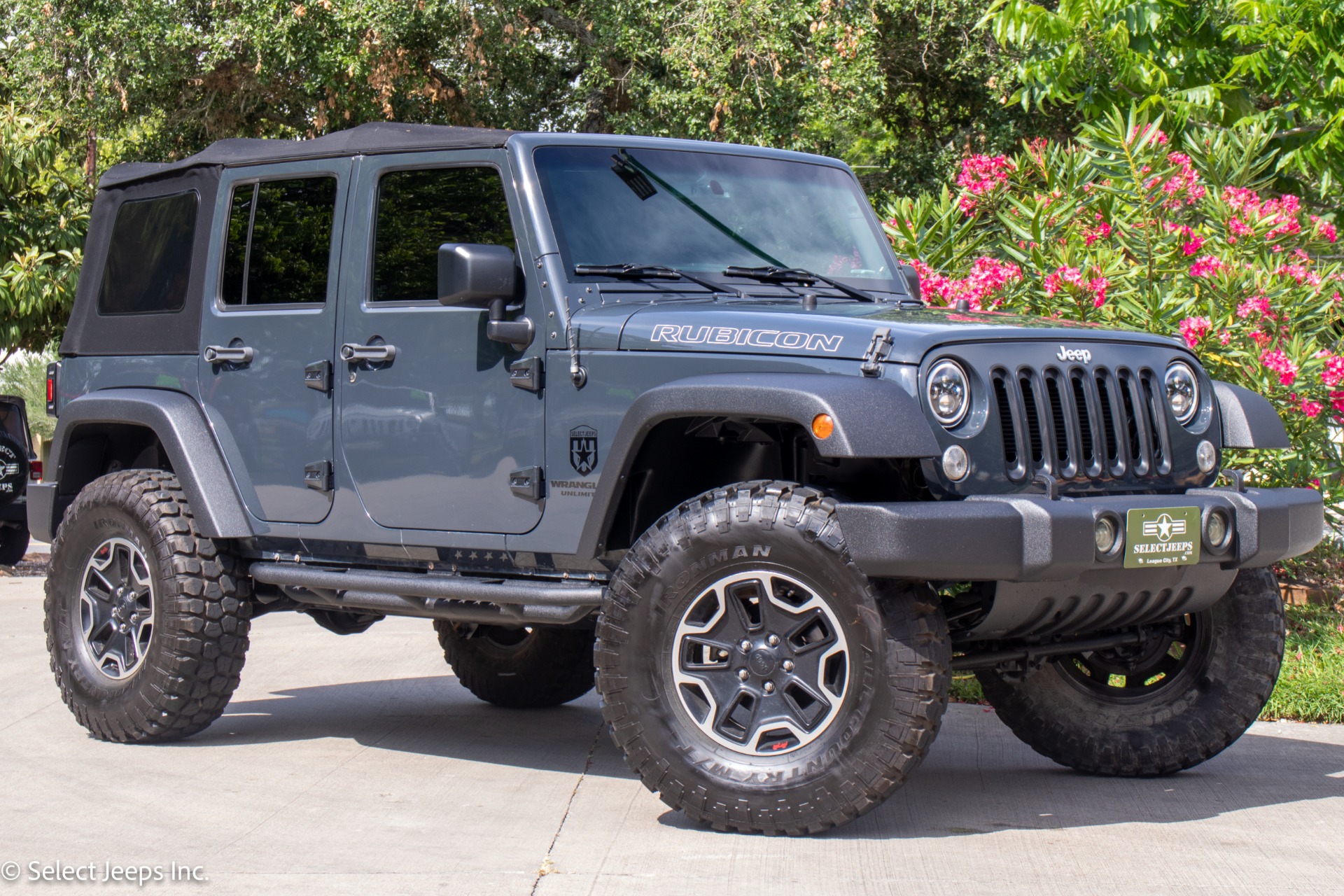 Used-2016-Jeep-Wrangler-Unlimited-Rubicon