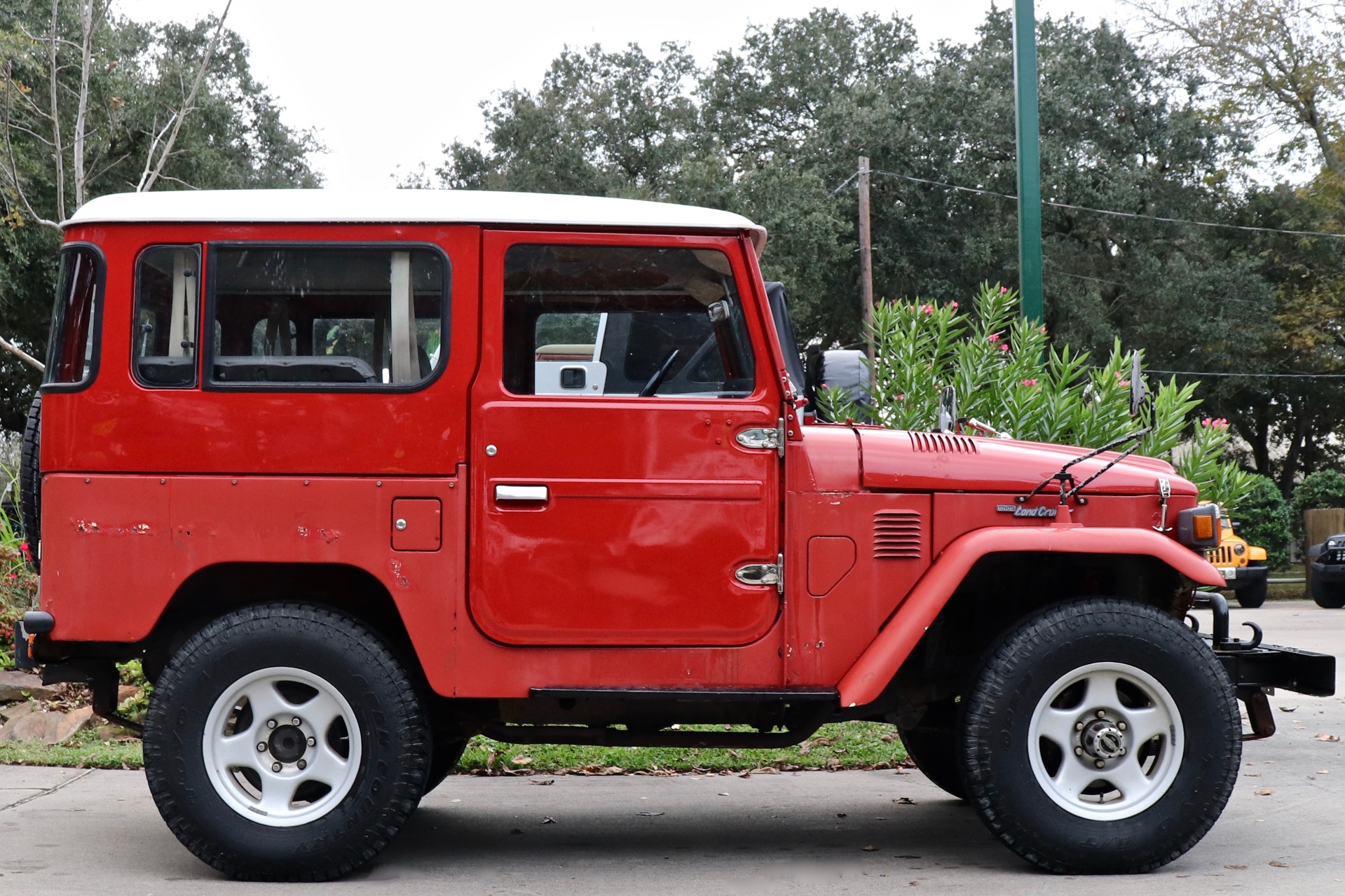 Used-1980-Toyota-Land-Cruiser-BJ41