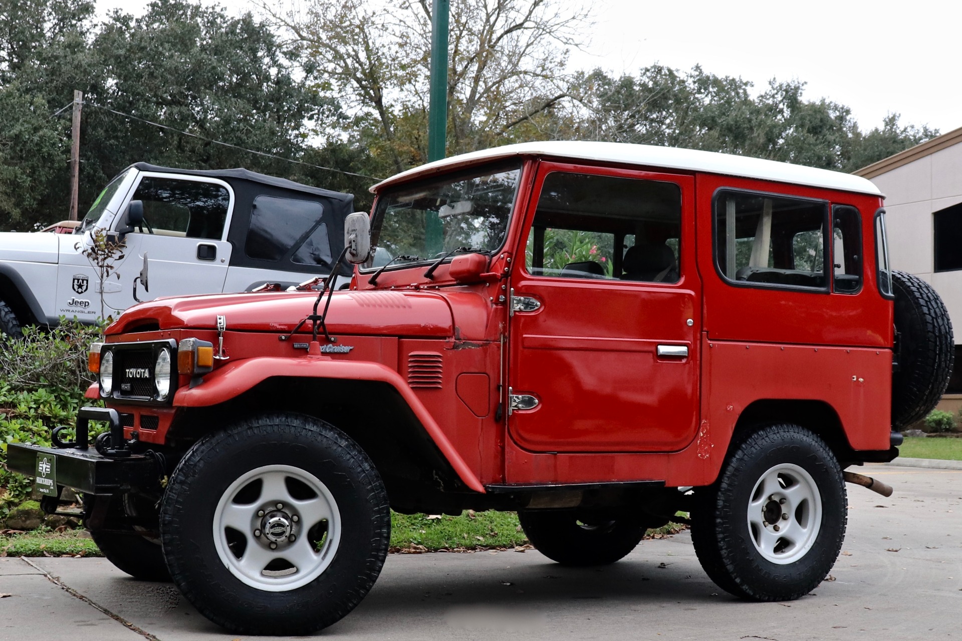 Used-1980-Toyota-Land-Cruiser-BJ41