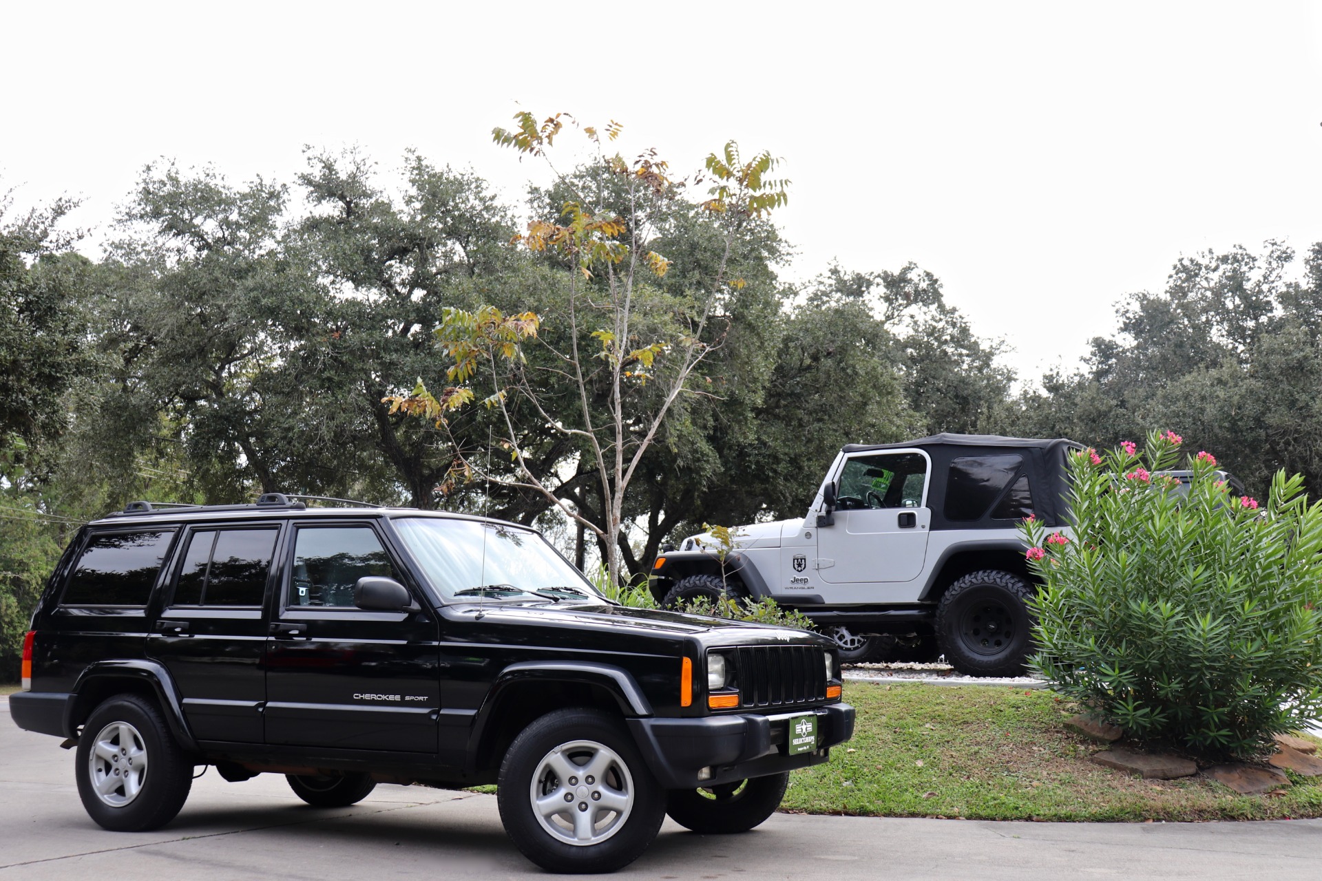 Used-2001-Jeep-Cherokee-Sport