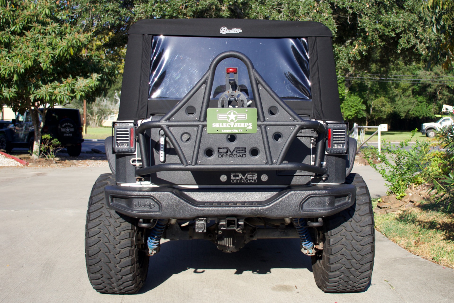 Used-2014-Jeep-Wrangler-Unlimited-Rubicon-X