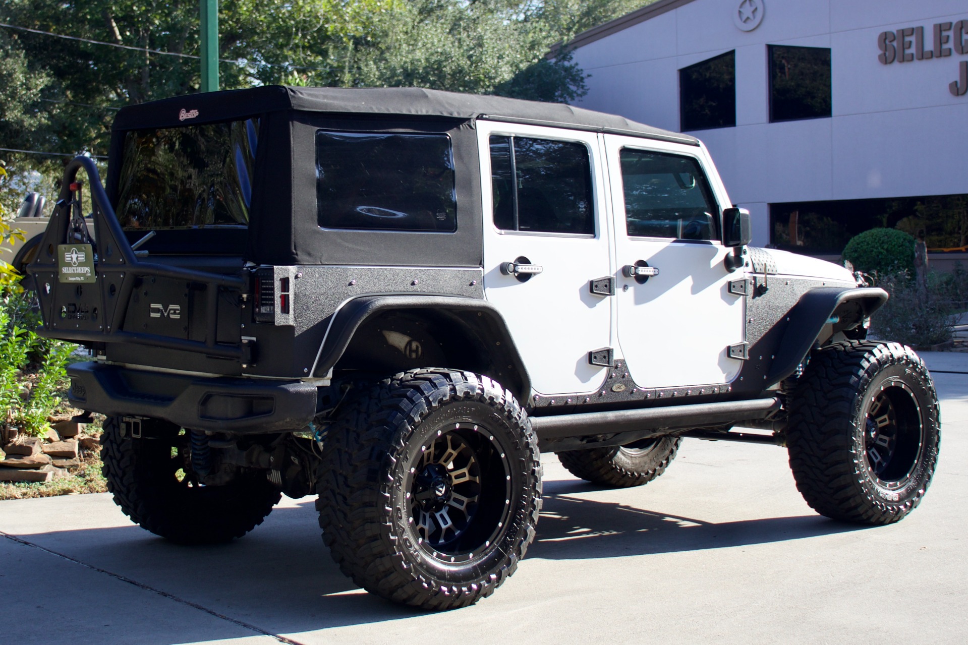 Used-2014-Jeep-Wrangler-Unlimited-Rubicon-X