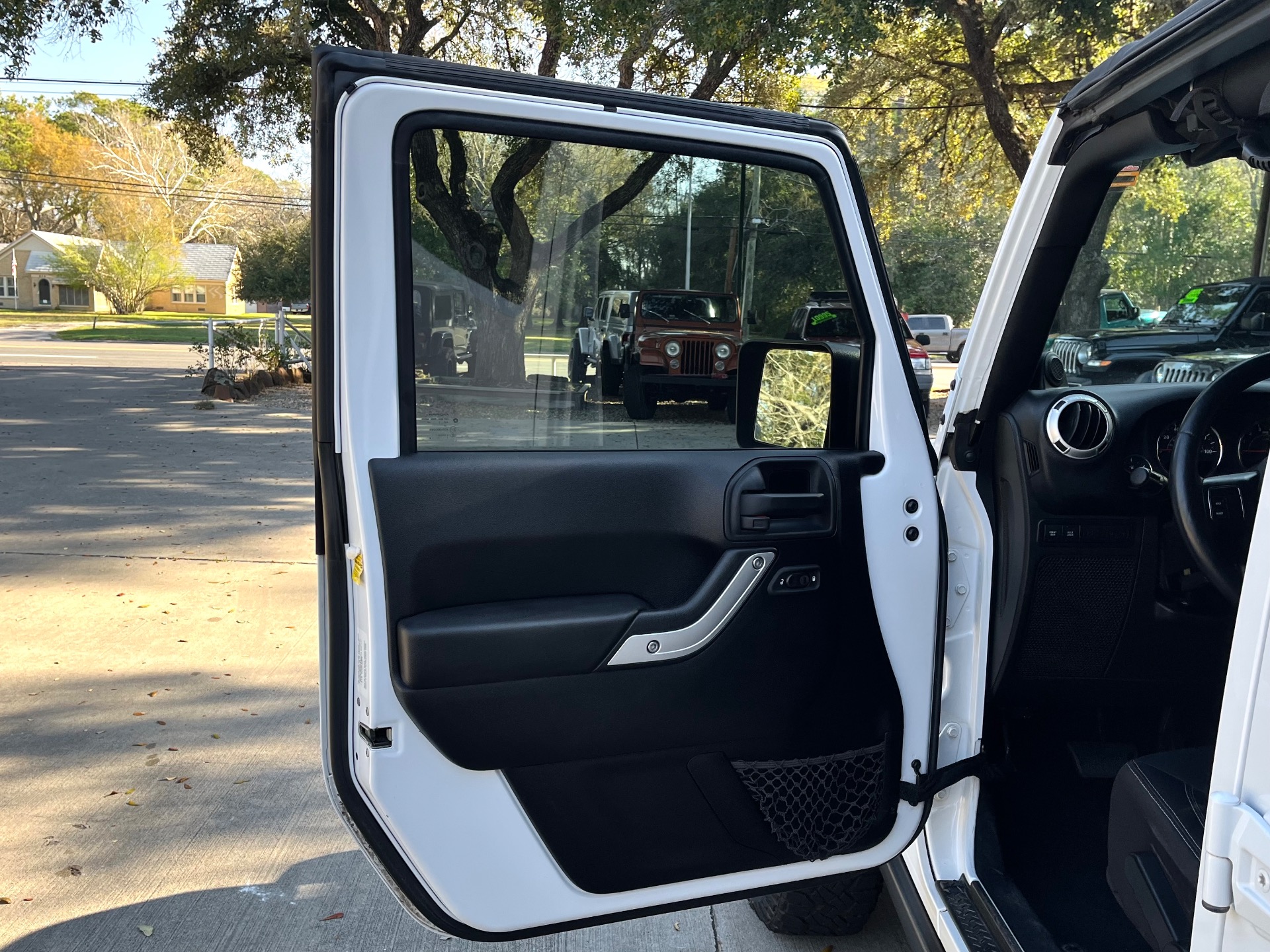 Used-2014-Jeep-Wrangler-Unlimited-Rubicon-Rubicon