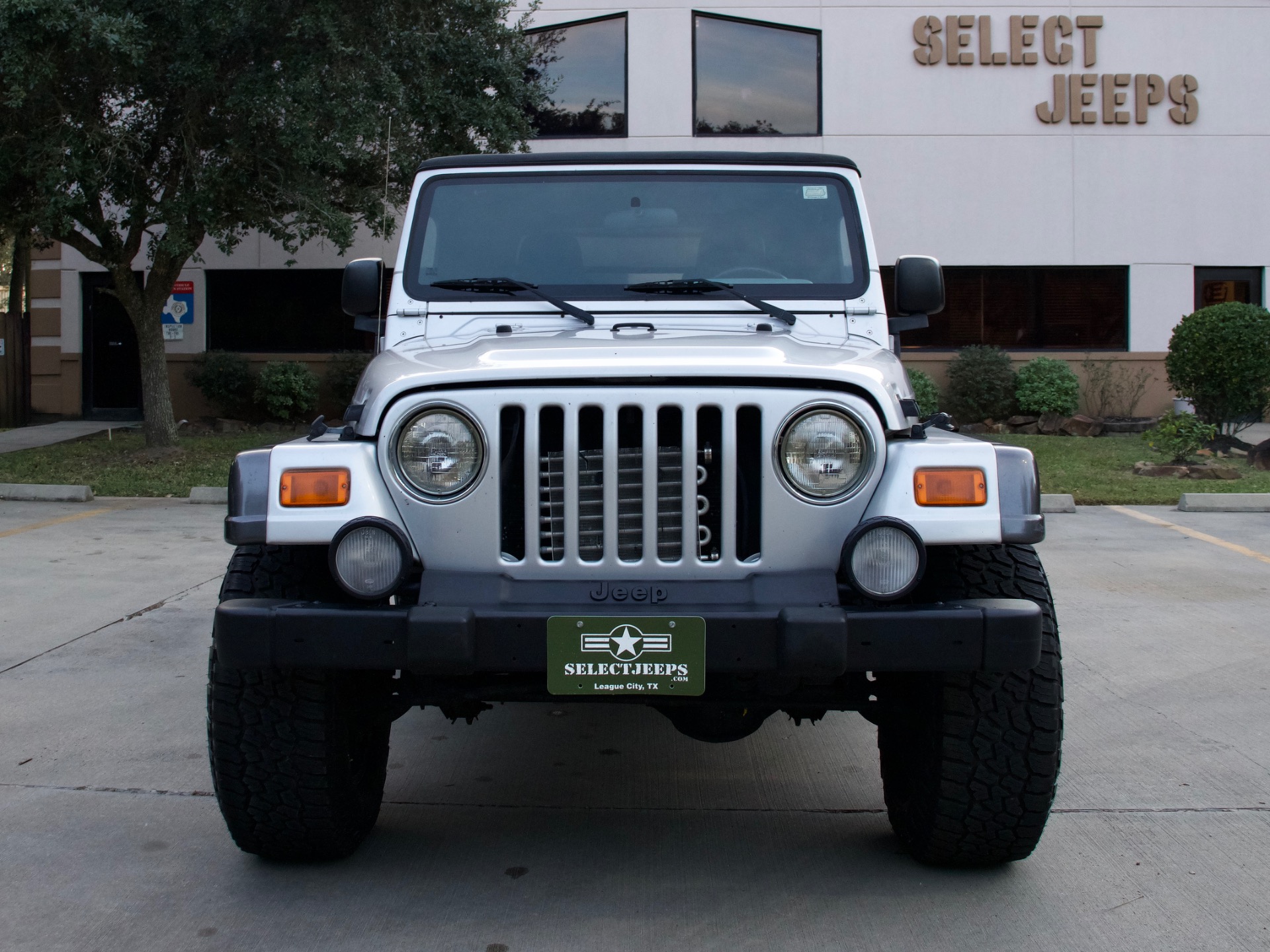 Used-2004-Jeep-Wrangler-Columbia-Edition