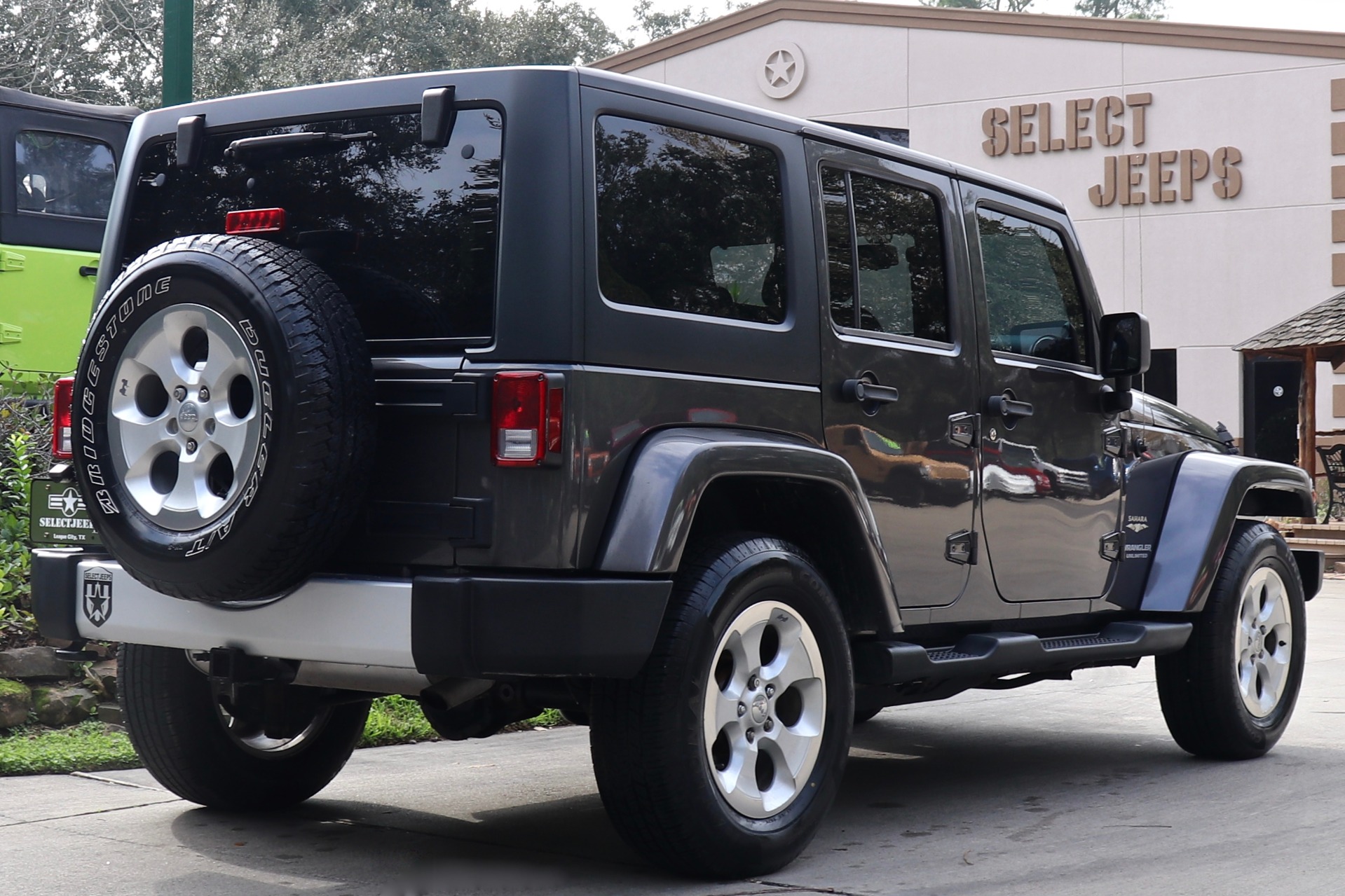 Used-2014-Jeep-Wrangler-Unlimited-Sahara