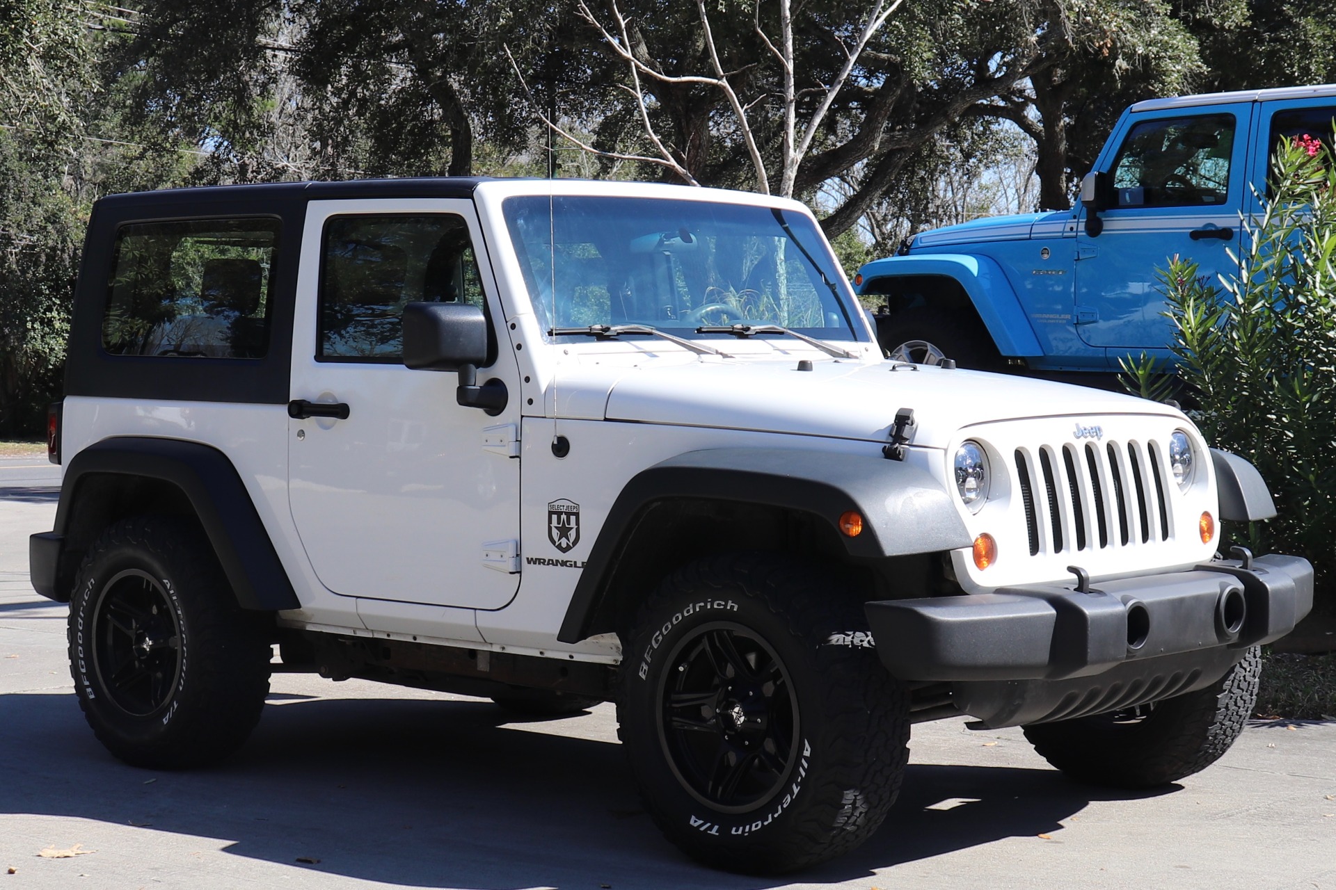 Used-2009-Jeep-Wrangler-X