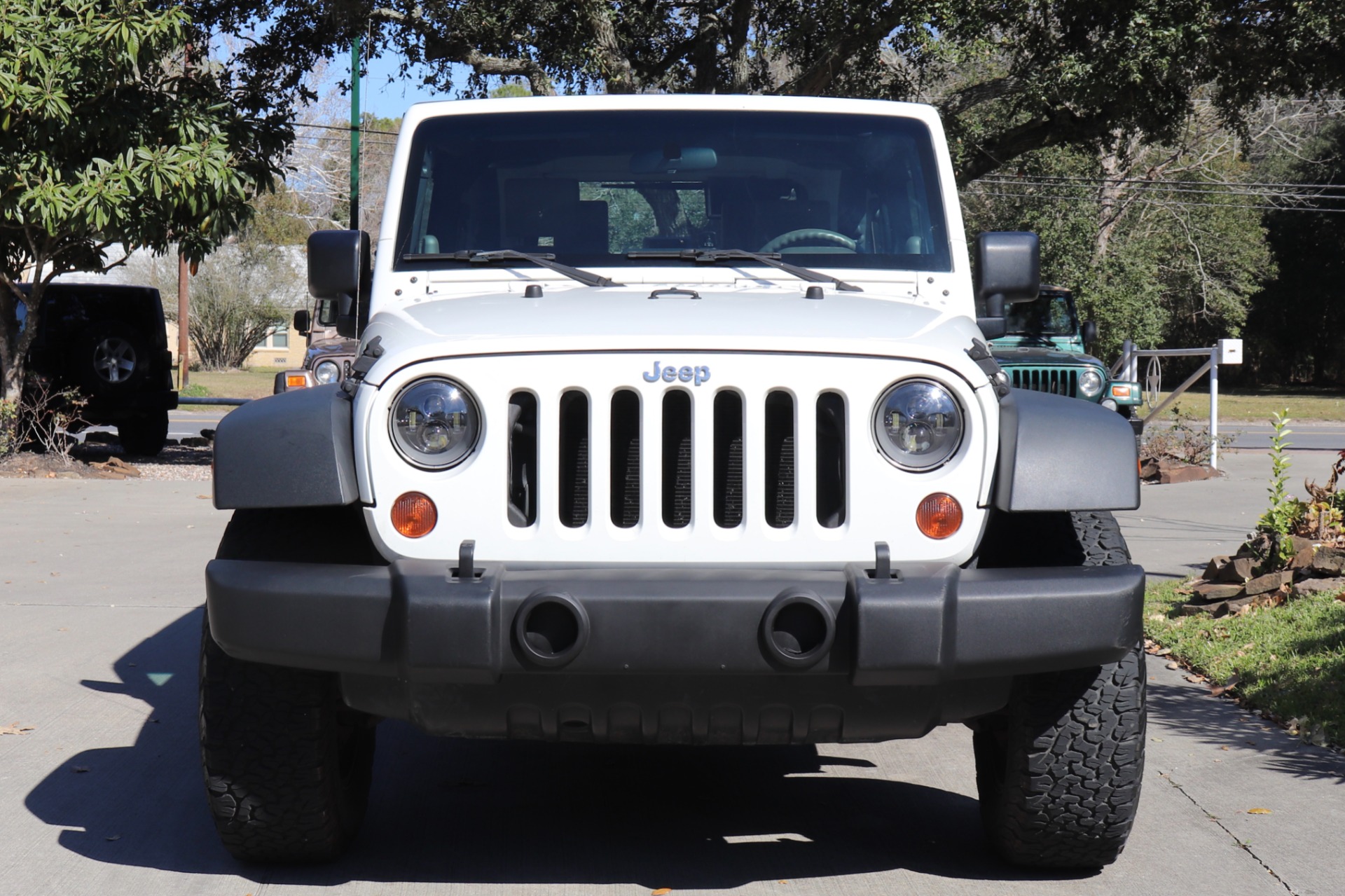 Used-2009-Jeep-Wrangler-X