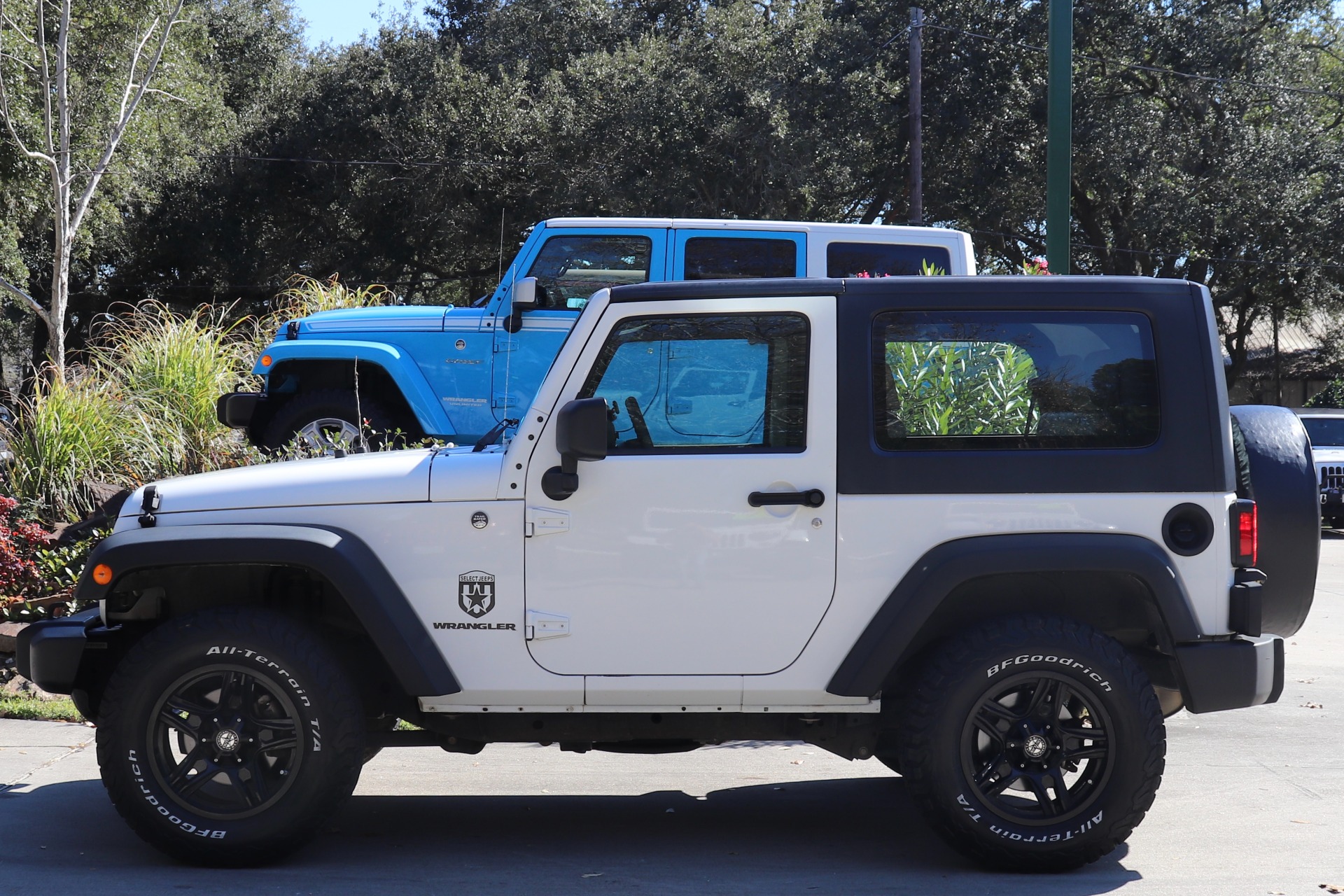 Used-2009-Jeep-Wrangler-X