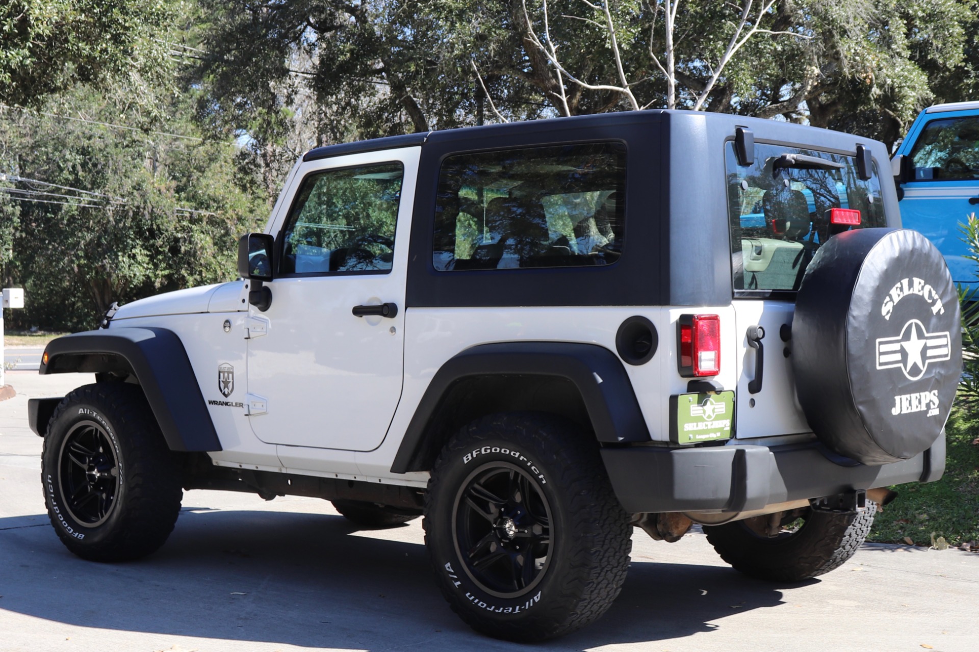 Used-2009-Jeep-Wrangler-X