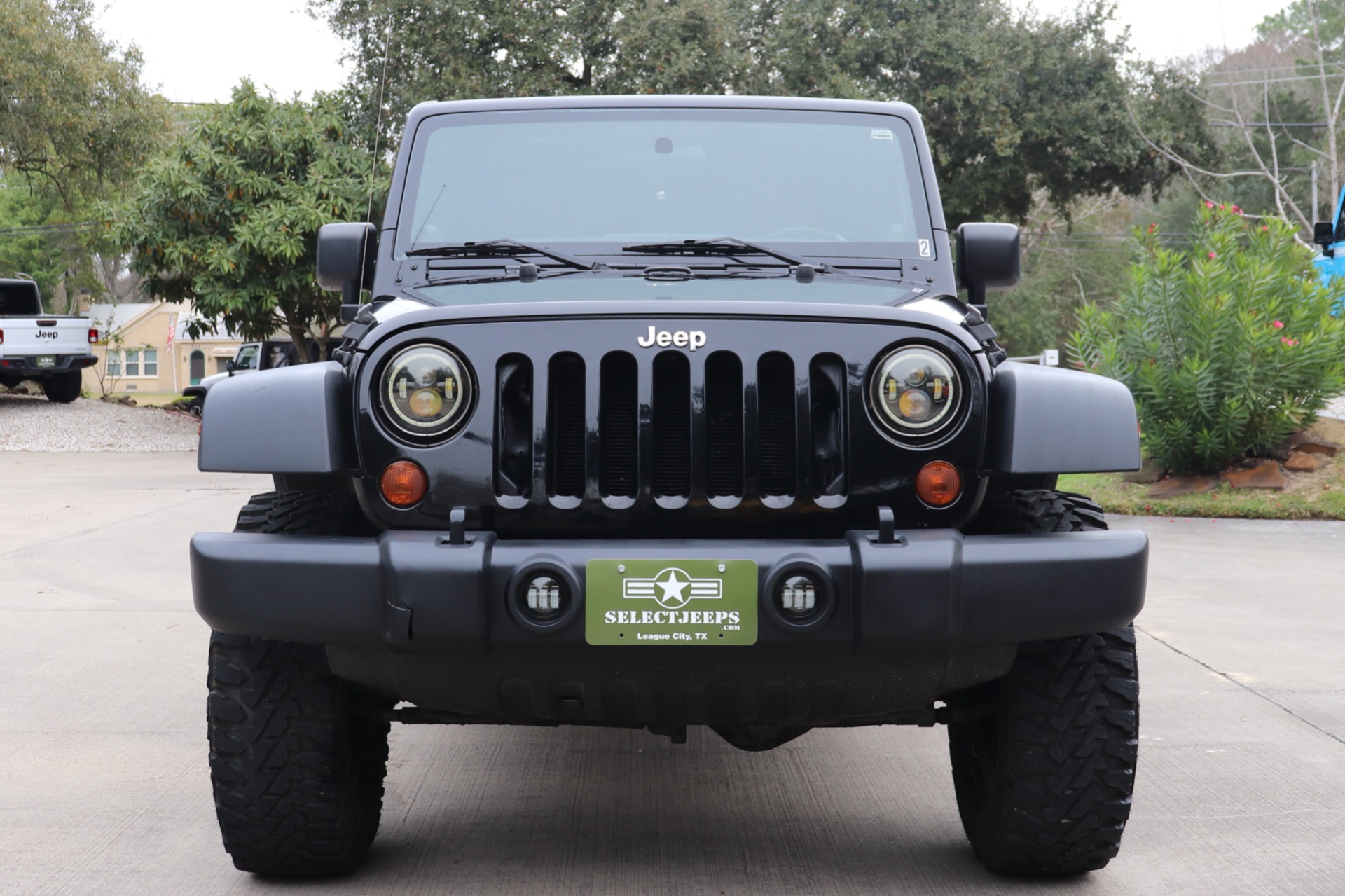 Used-2011-Jeep-Wrangler-Unlimited-Rubicon