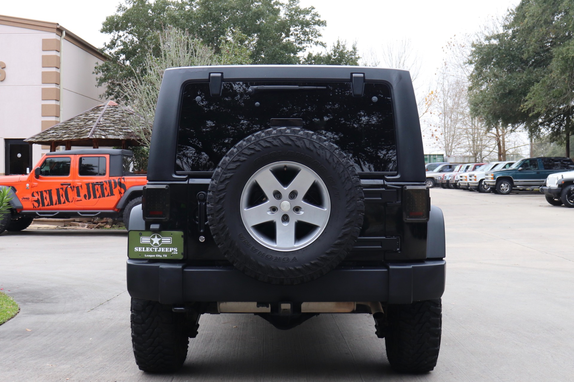 Used-2011-Jeep-Wrangler-Unlimited-Rubicon