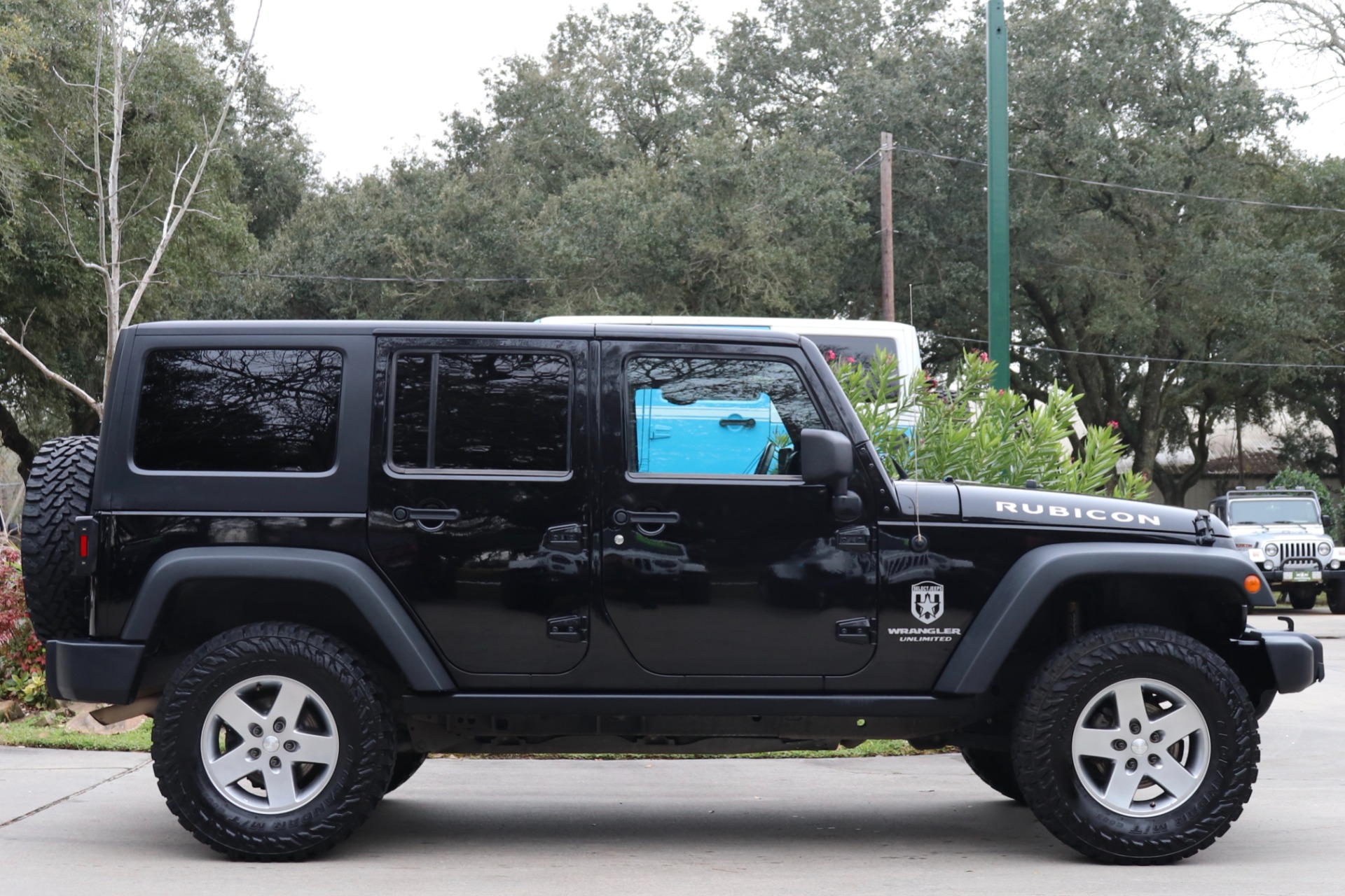 Used-2011-Jeep-Wrangler-Unlimited-Rubicon