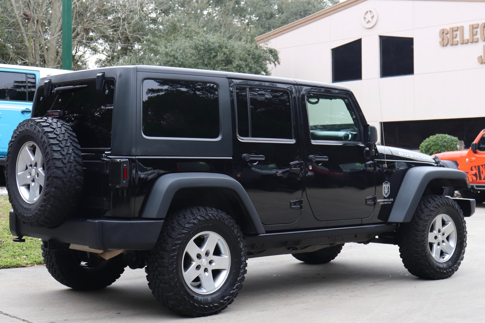 Used-2011-Jeep-Wrangler-Unlimited-Rubicon