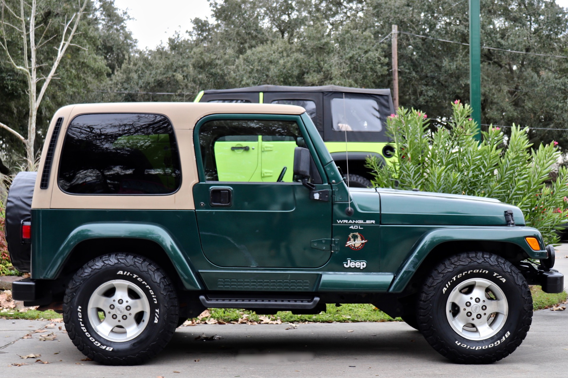 Used-2001-Jeep-Wrangler-Sahara