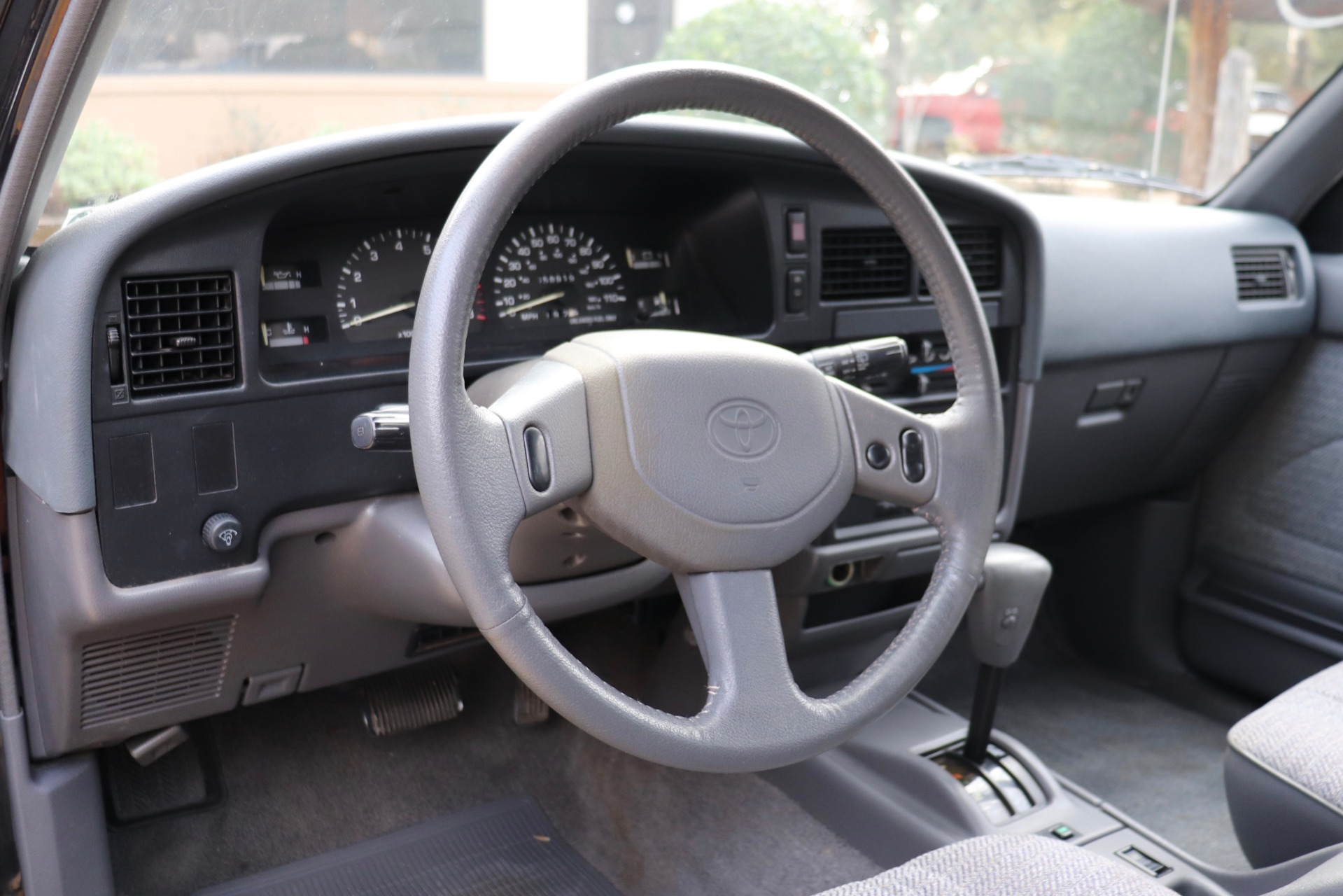 Used-1993-Toyota-4Runner-SR5-V6