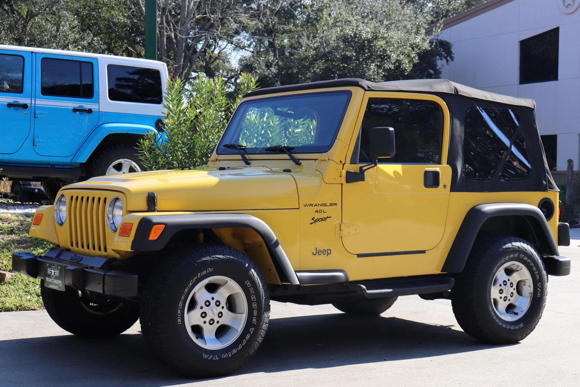 Used-2000-Jeep-Wrangler-Sport