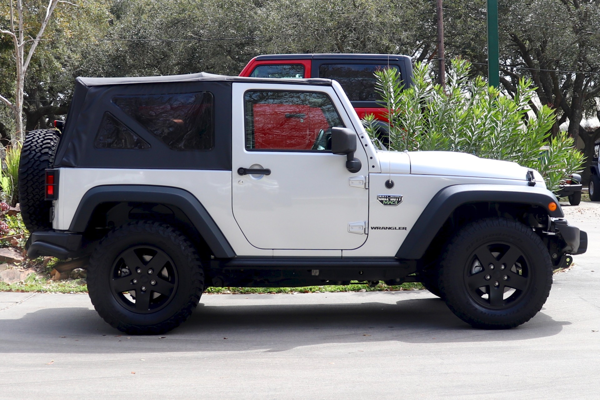 Used-2012-Jeep-Wrangler-Call-of-Duty-MW3