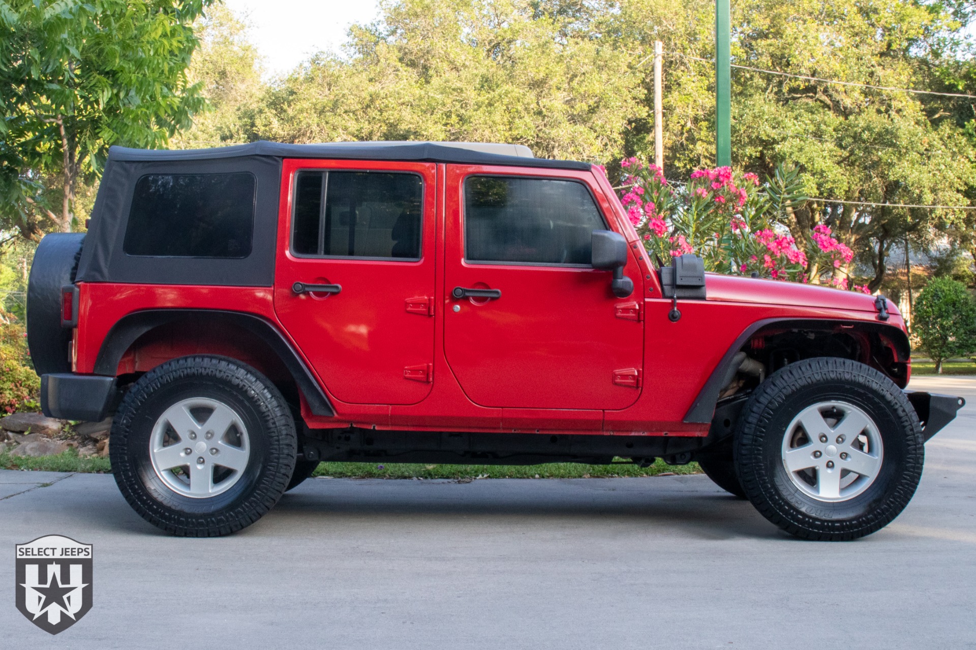 Used-2012-Jeep-Wrangler-Unlimited-Sport