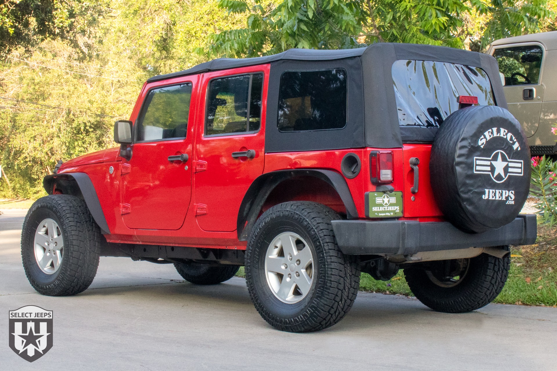 Used-2012-Jeep-Wrangler-Unlimited-Sport