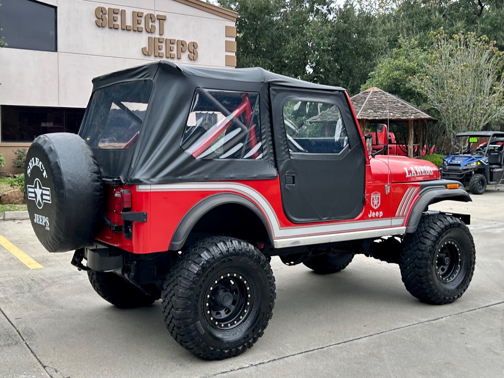 Used-1985-Jeep-CJ-7-Laredo