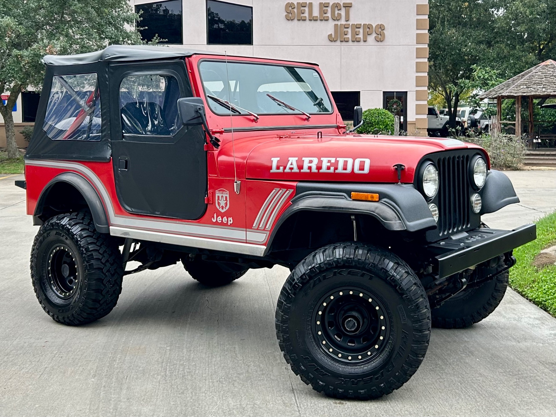 Used-1985-Jeep-CJ-7-Laredo