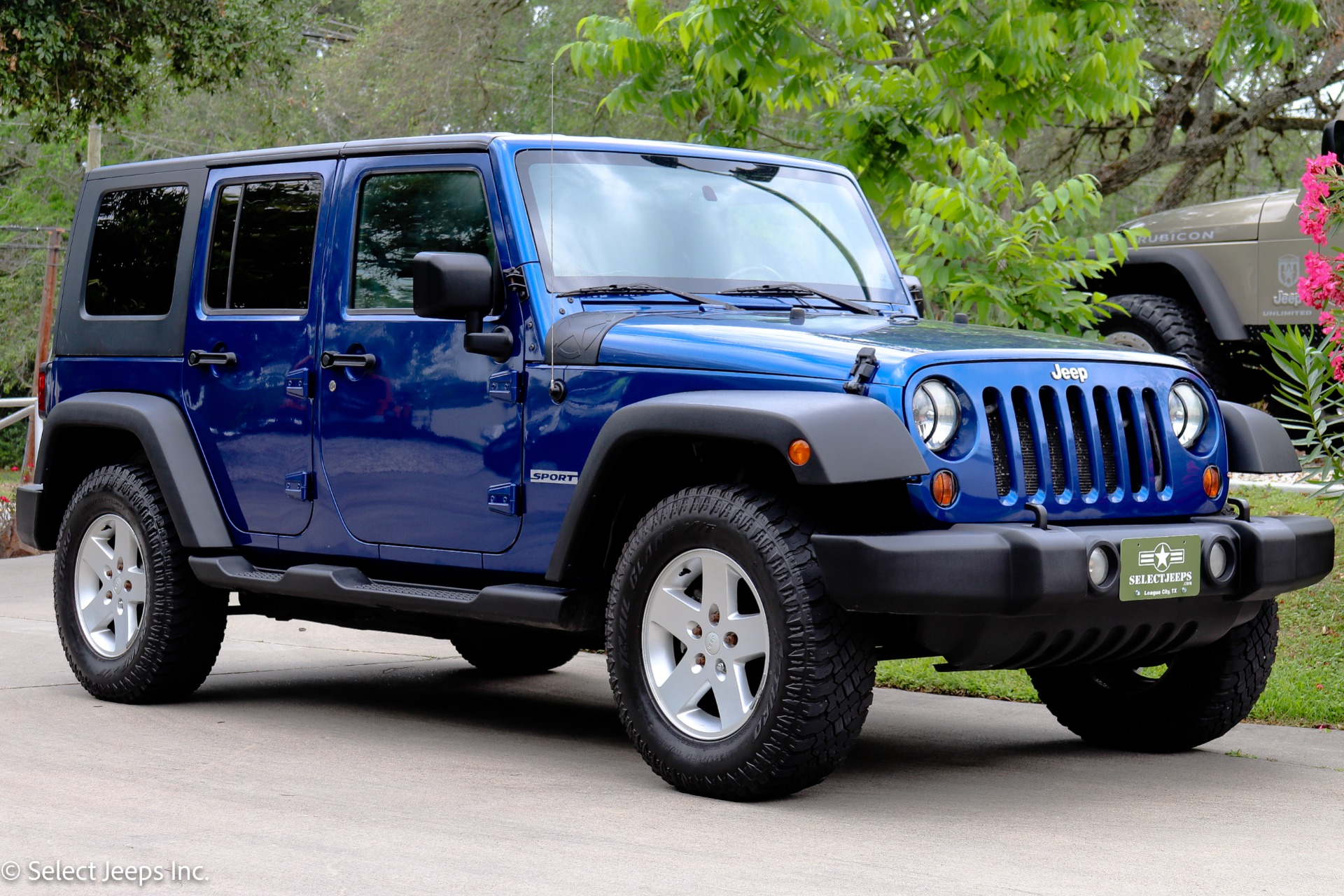 Used-2010-Jeep-Wrangler-Unlimited-Sport