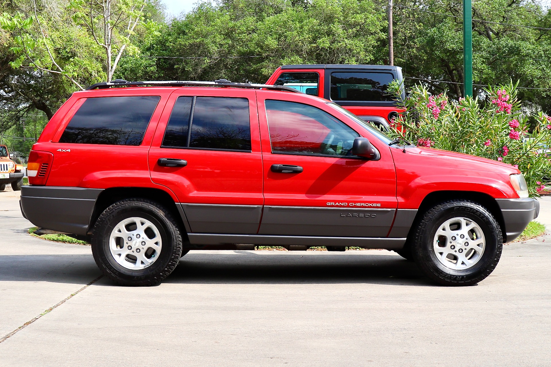 Used-2001-Jeep-Grand-Cherokee-Laredo