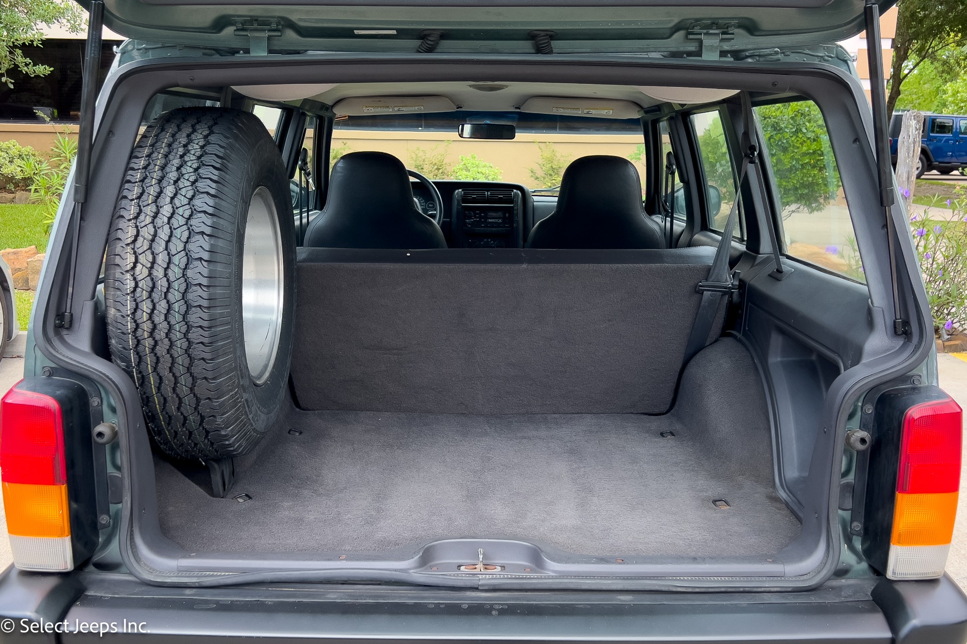 Used-2000-Jeep-Cherokee-SE