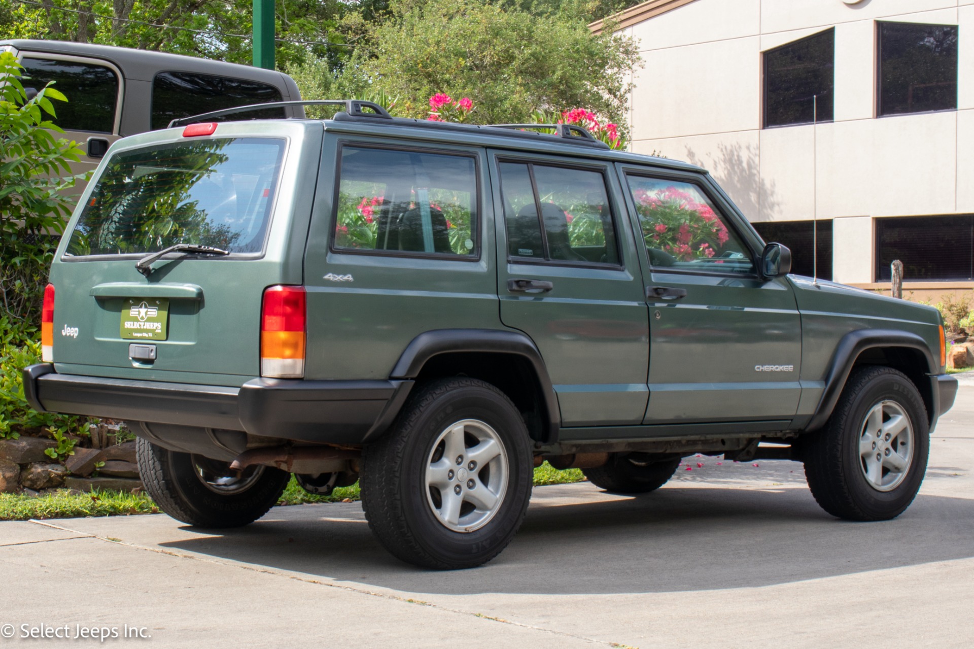 Used-2000-Jeep-Cherokee-SE