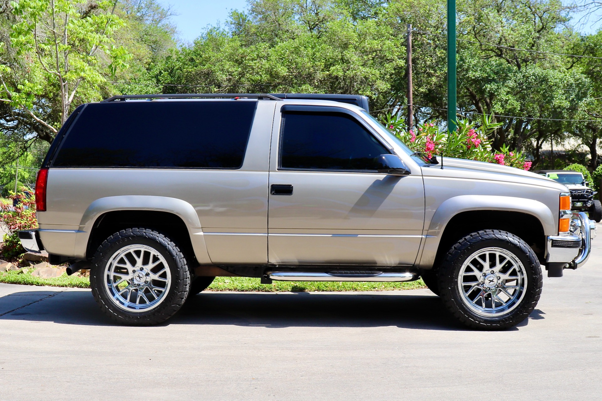 Used-1999-Chevrolet-Tahoe