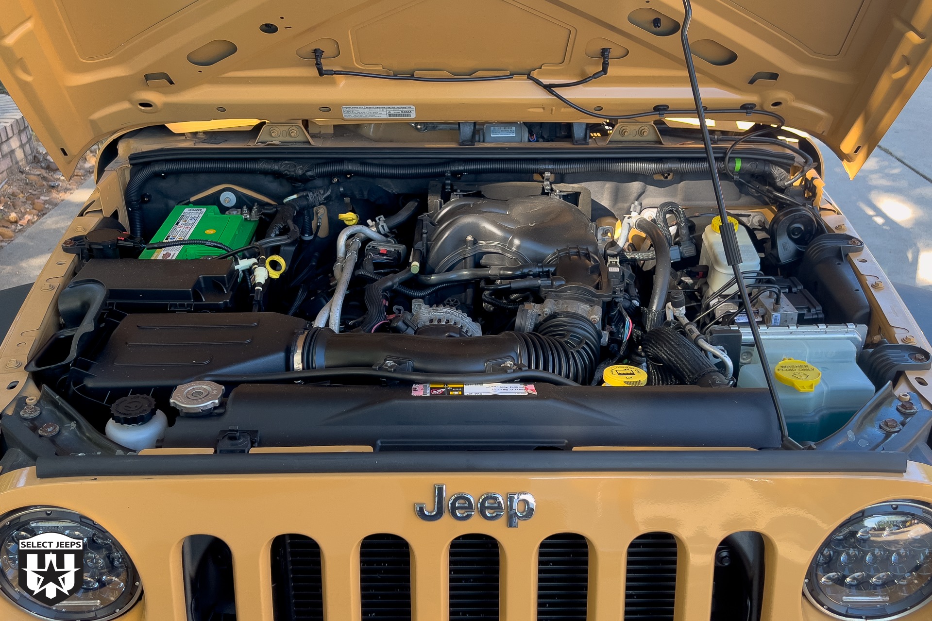 Used-2014-Jeep-Wrangler-Unlimited-Sport