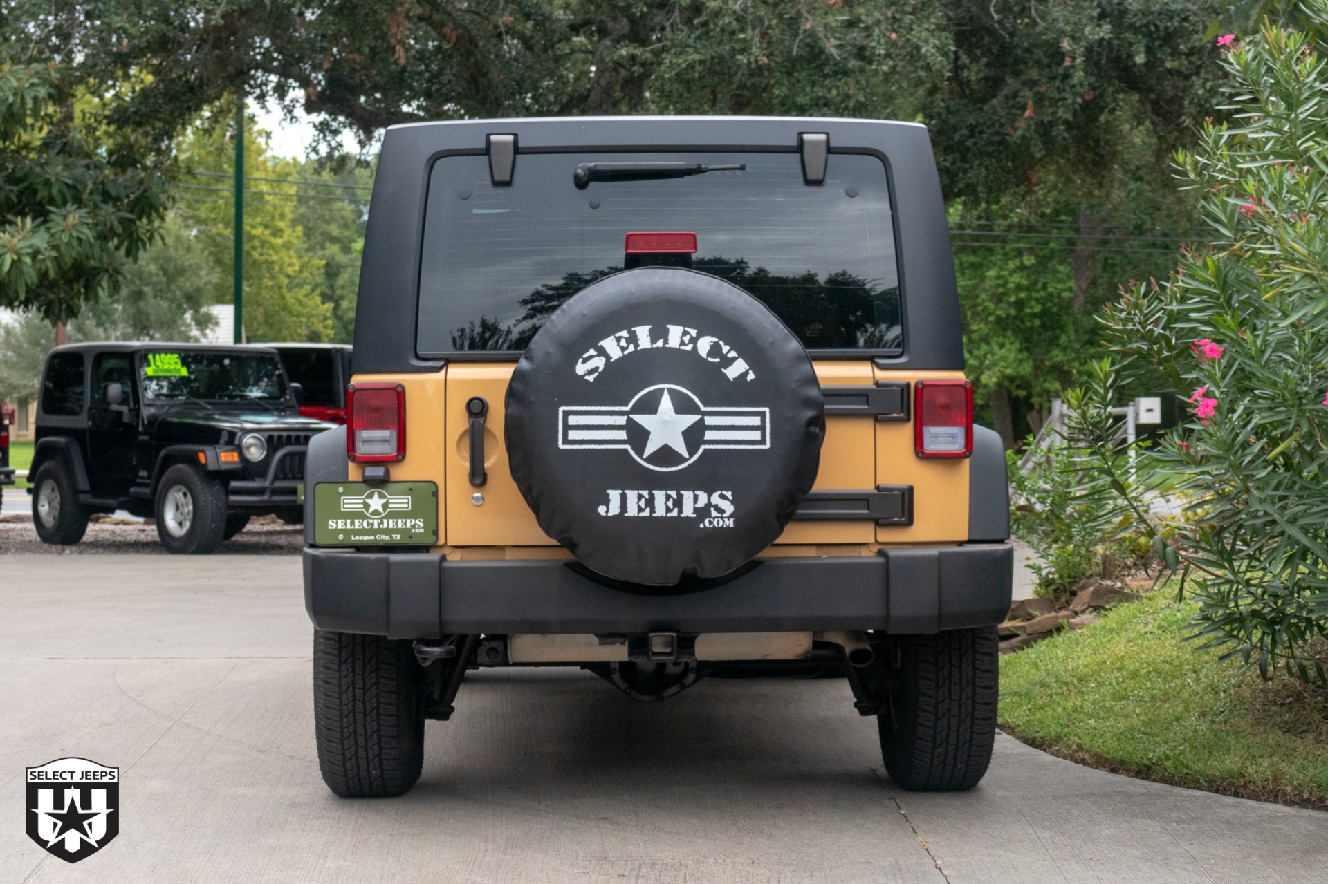 Used-2014-Jeep-Wrangler-Unlimited-Sport
