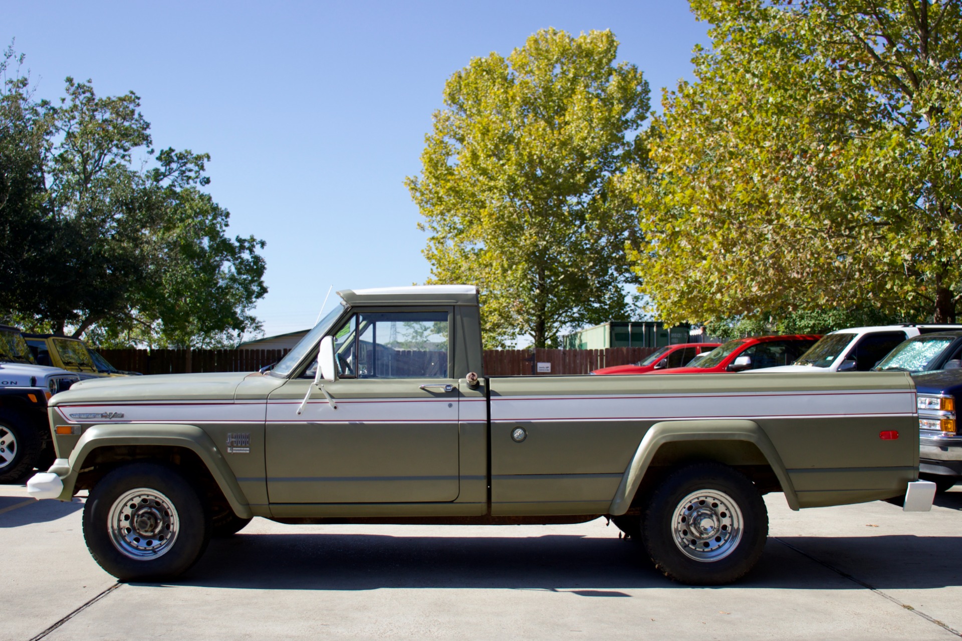 Used-1969-Jeep-Gladiator-J3000